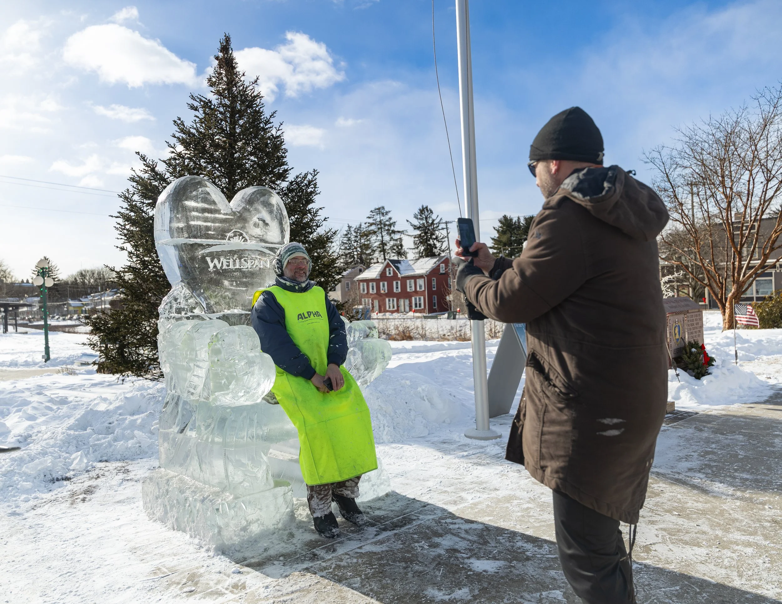 IceFestival002.jpg