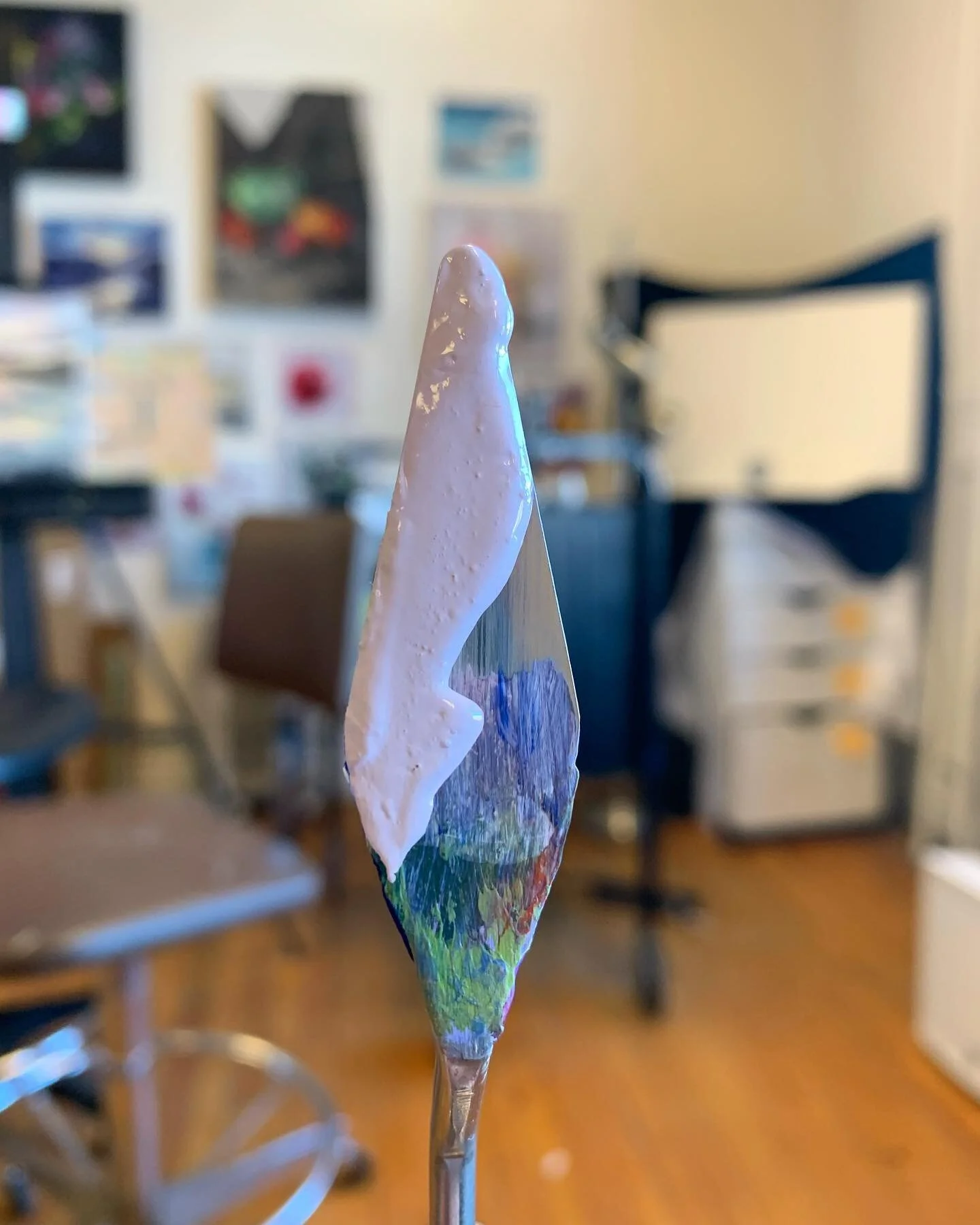 I sent out a mailing list today with a few gift ideas for painters. Let me know if you'd like me to send it to you. (PM me your email address). Also this color is hitting me just right today. 
#painting #paletteknife #studioview #artstudio