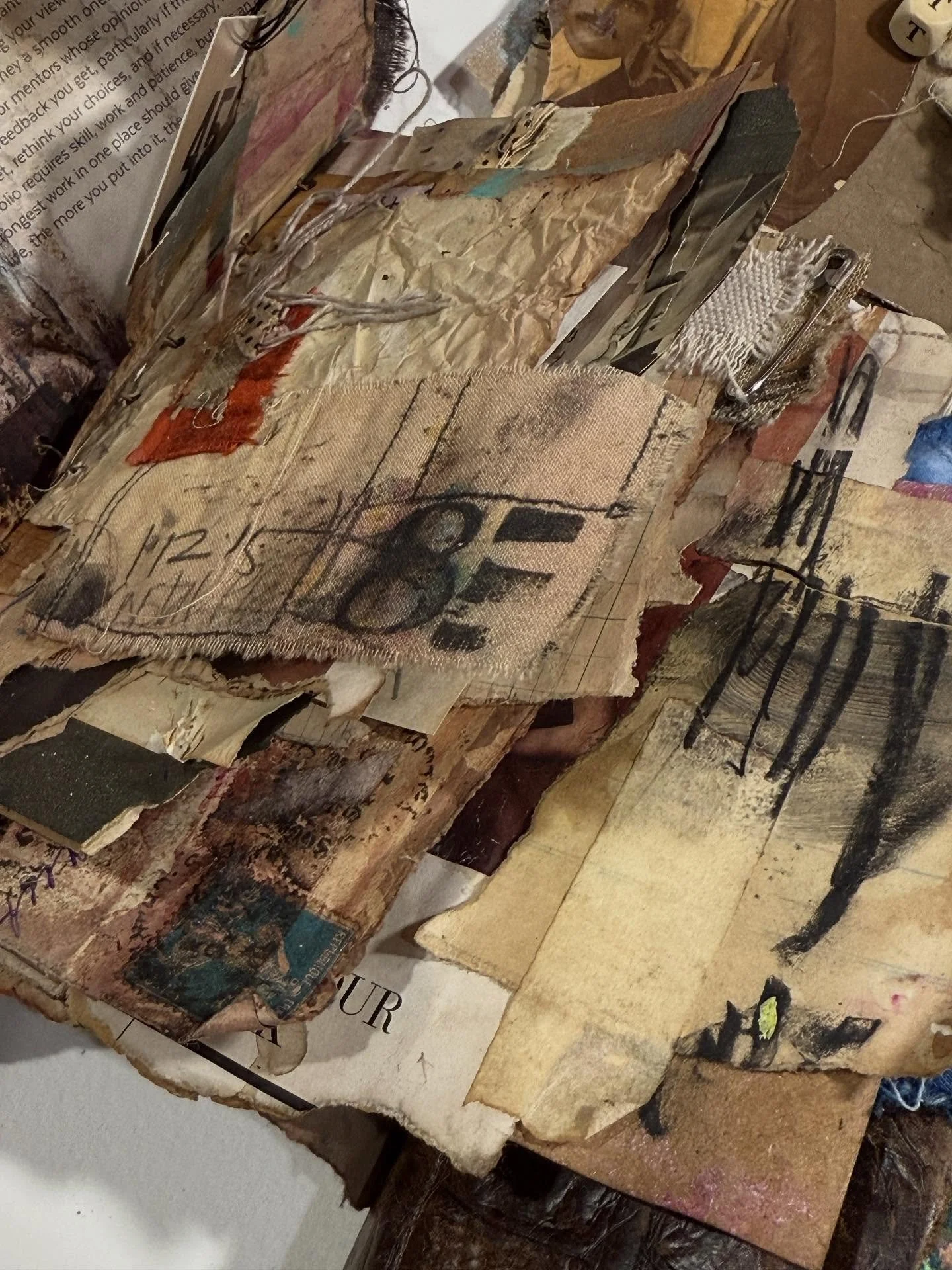 A little eye candy👀

Oh how I love the layers 🖤🖤🖤

How are you showing up in your journal? What is calling your name? 

Fabric, texture and stitches have me in a chokehold 

#art #artjournal #mixedmedia #collage #handemadejournal #collagist #visu