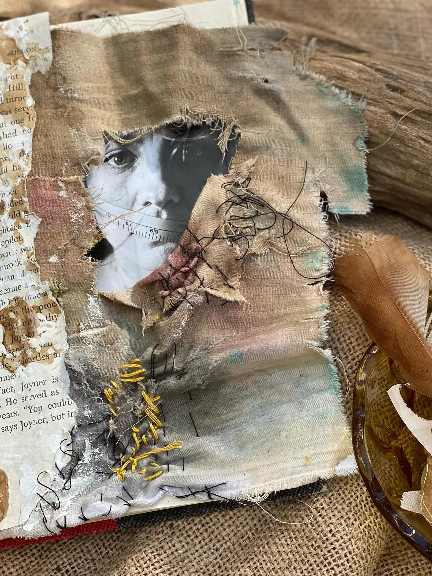 Looking back&hellip;..

Are you wanting to explore and let loose? I have several classes both domestic and international waiting for you on my website. 

Come and explore with me. 

#artjournal #journaling #artistbooks #bookart #miltimedia #makemorea