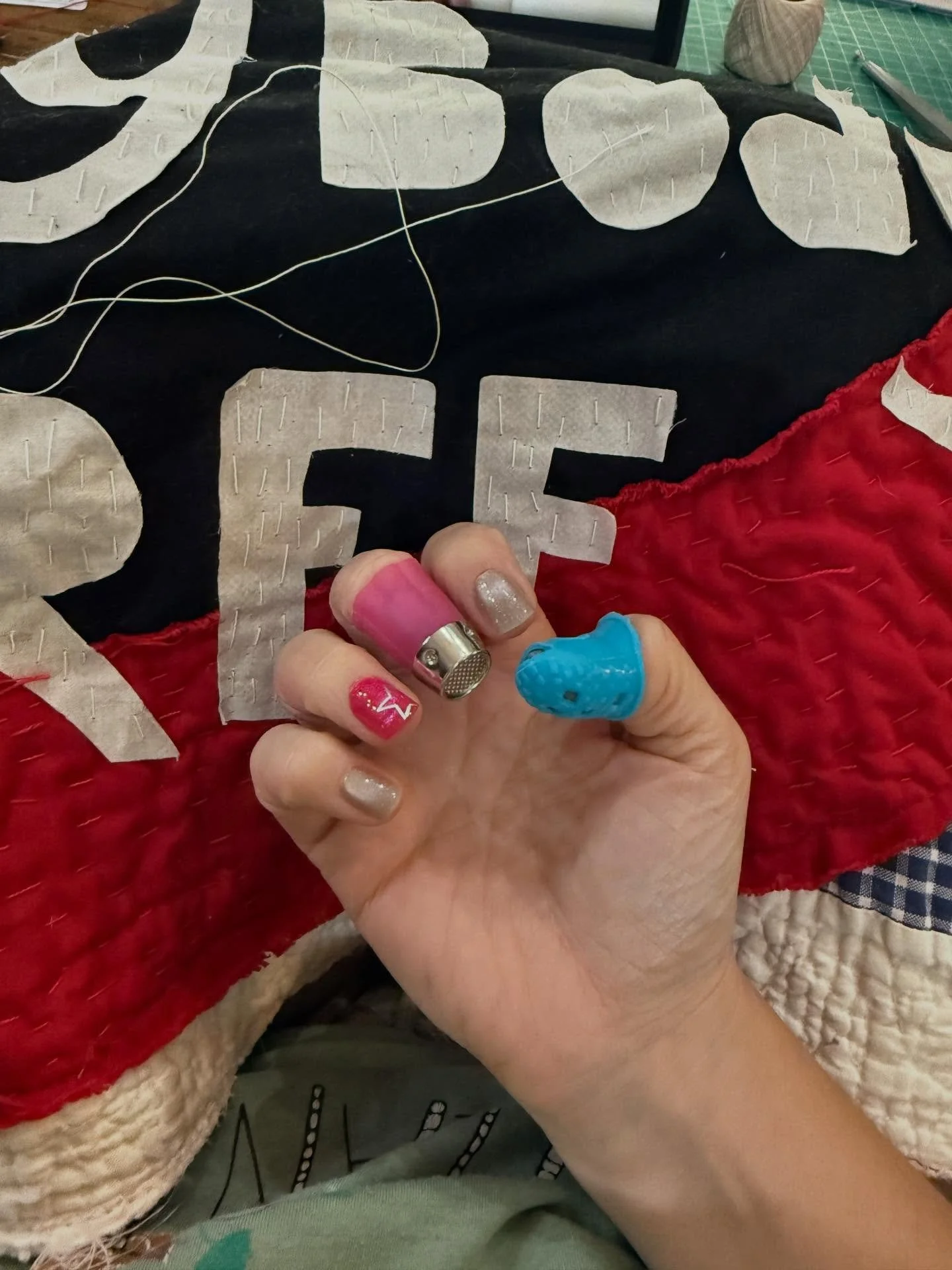 Hey, it&rsquo;s me. I am still in my pajamas and working on the final pieces of a big project. 

Hope your day is slow and easy. I did a whole blog post about my word of the year&hellip;. nourish. This is nourishing me today. 

#slowstitching #stitch