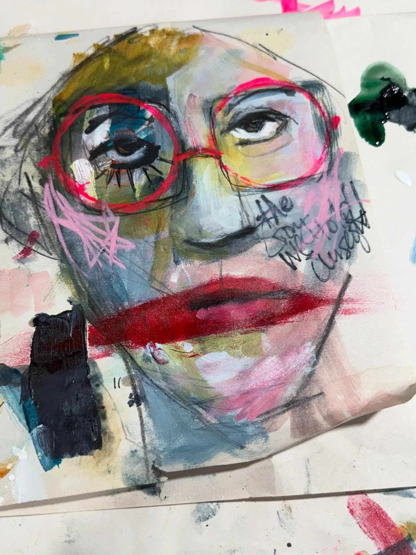 Inside the raw aesthetic. ✍️
Today on the blog, I&rsquo;m sharing the &ldquo;messy middle&rdquo; of my process&mdash;limitations, inner dialogue, and all. Including the process of this piece. Head to the website to peek into the inner workings of my 