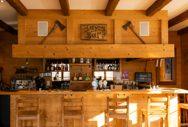 MountainLodge-TheHotel-Bar.png