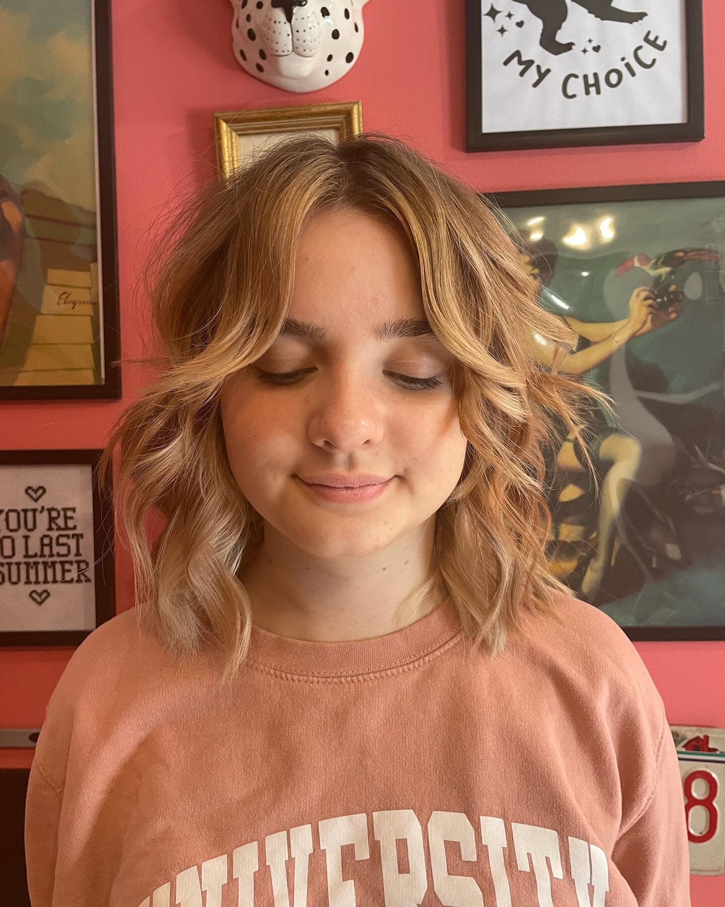 &ldquo;Because I fell in love with the girl at the rock show
She said what? and I told her that I didn't know&hellip;&rdquo;
Hair by Becca @heartbreakhairclub 
.
.
.
.
.
#hairdresser #manchesterhairdresser #manchester #portlandstreethair #riothearts 