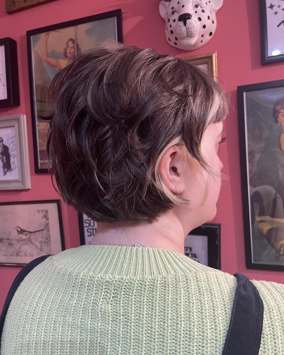 &ldquo;They say that dreaming is free, but I wouldn&rsquo;t care what it cost me&rdquo;
.
.
.
.
.
Choppy cropped bob by Becca ✂️
#hairdresser  #manchesterhairdressing #manchesterhairstylists #wellahair #manchesterhairsalon #manchesterhairstylist #hai