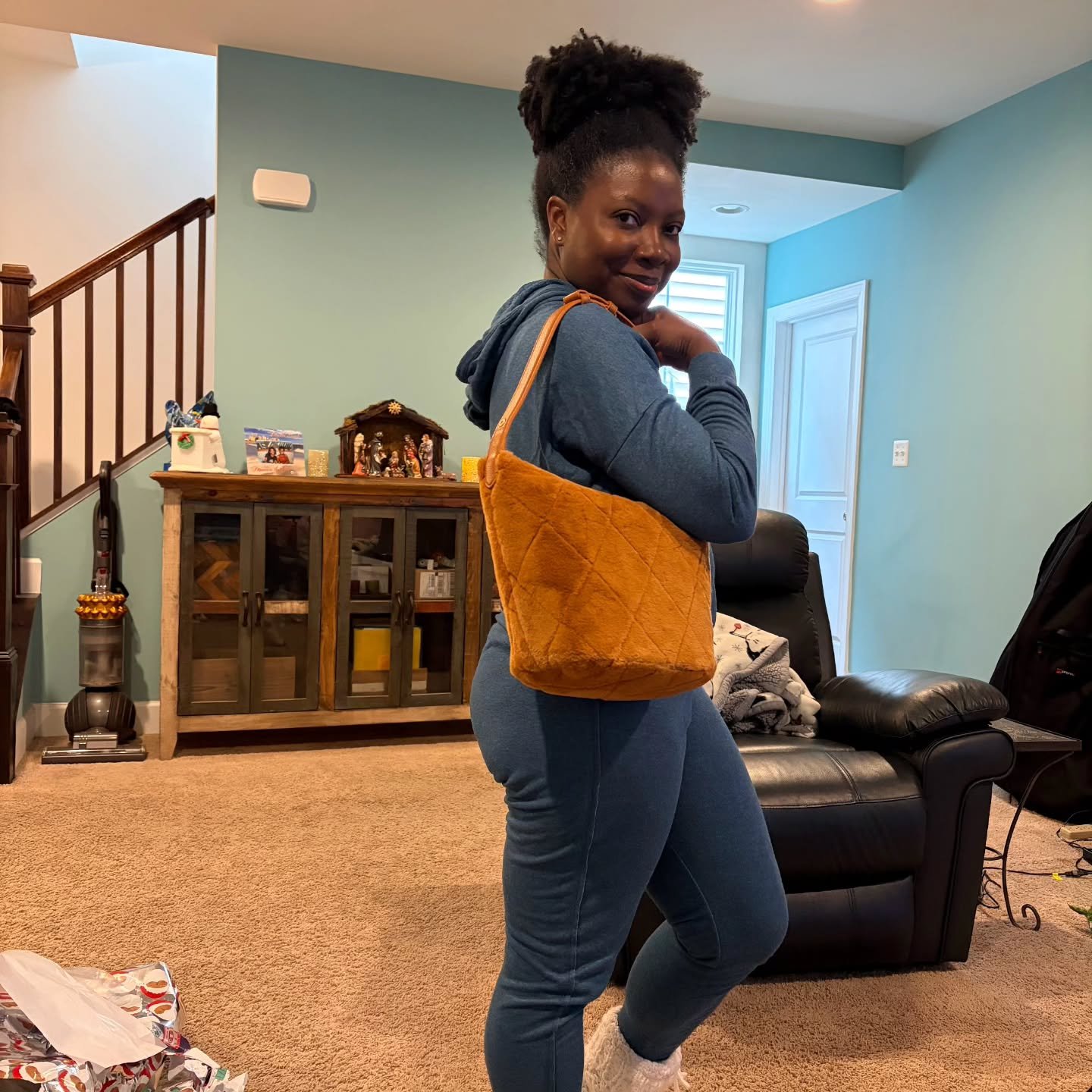 Merry Christmas babies!🎄✝️☃️❤️
.
.
.
#blessedandhighlyfavored #christmas2025 #healingfromdivorce #onjeinika