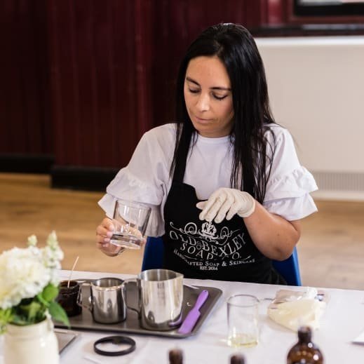 beginners-candle-making-course-with-afternoon-tea-1570055133+%283%29.jpg