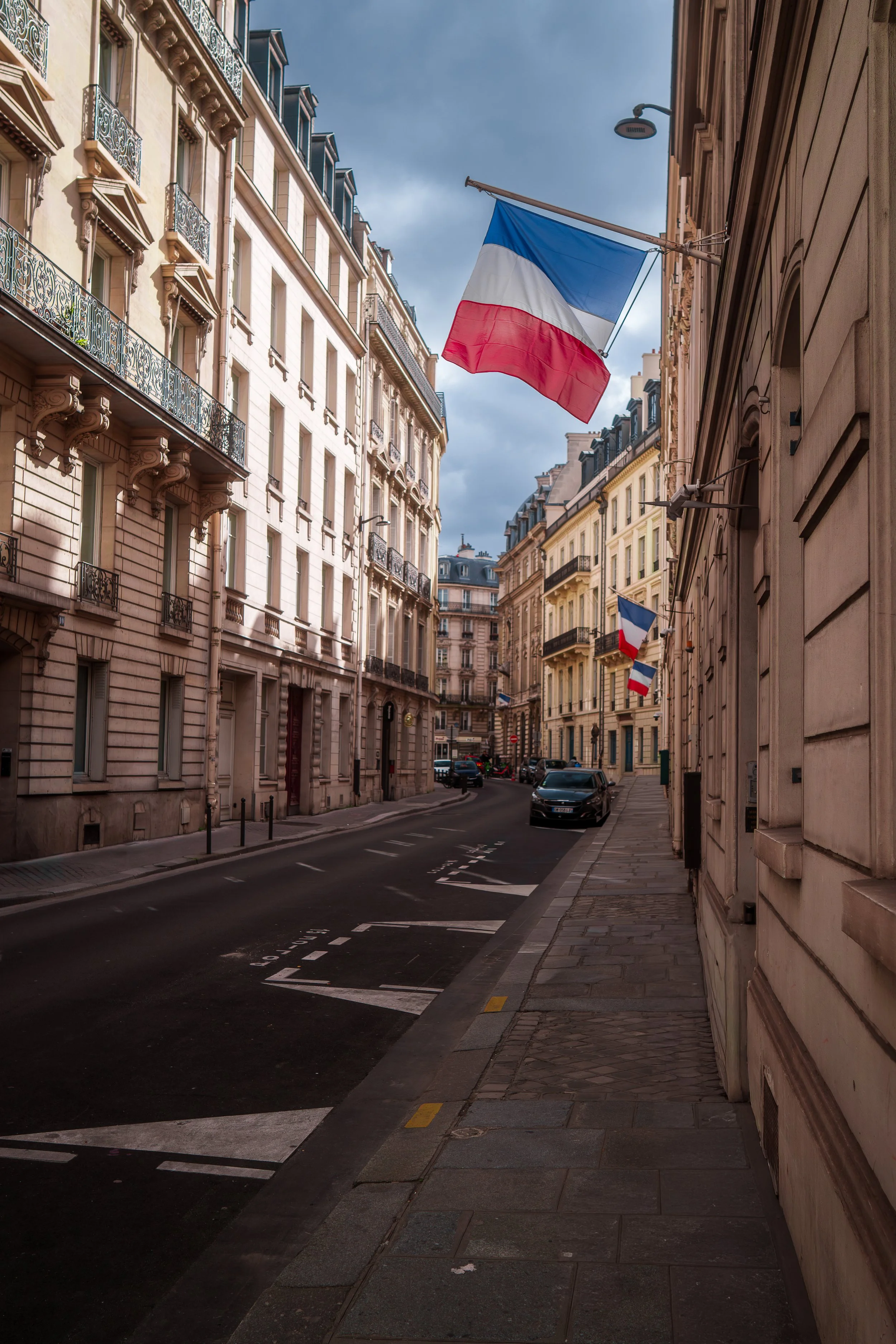 Classic Street, Paris