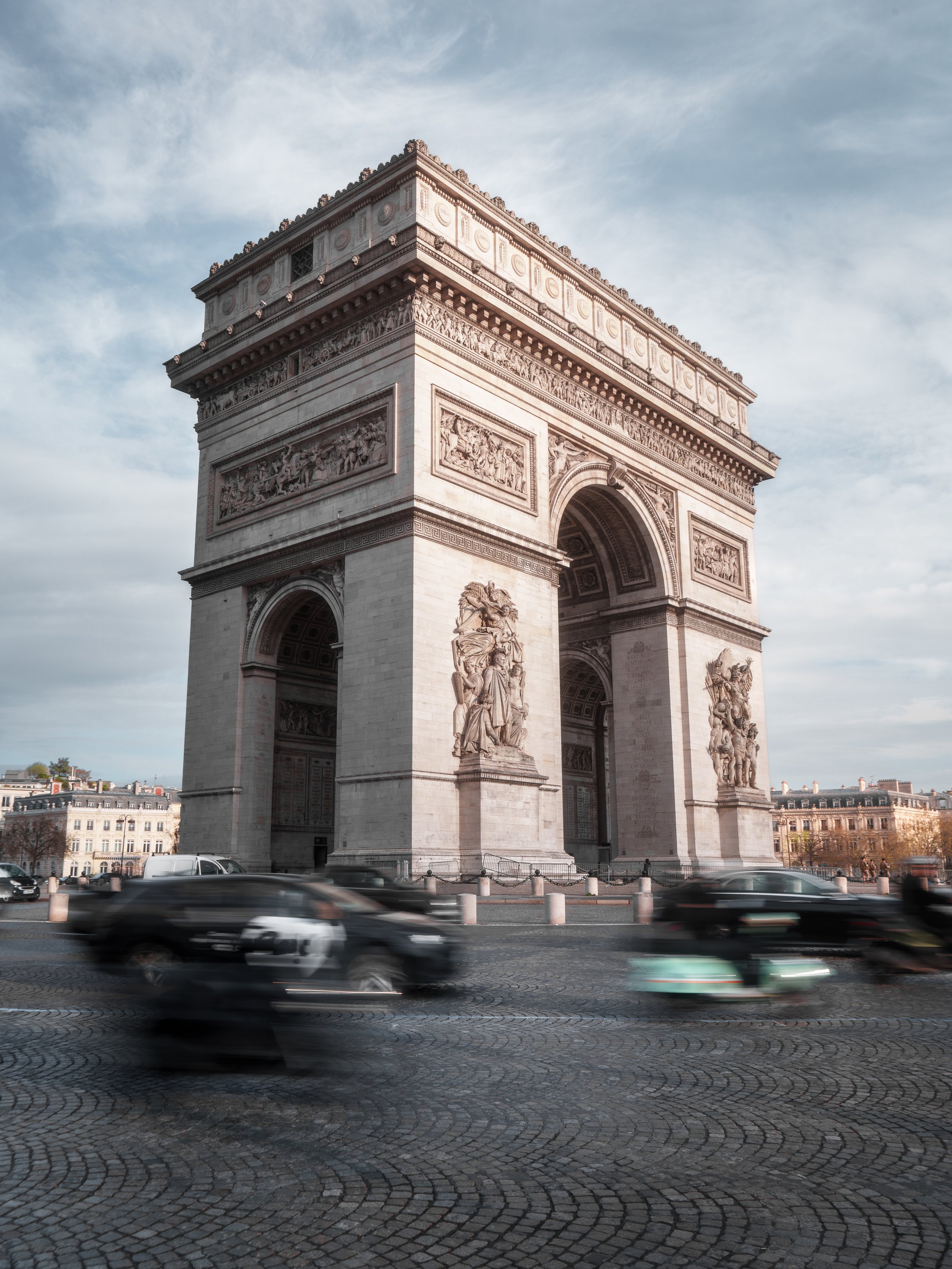 Driving Circles, Paris