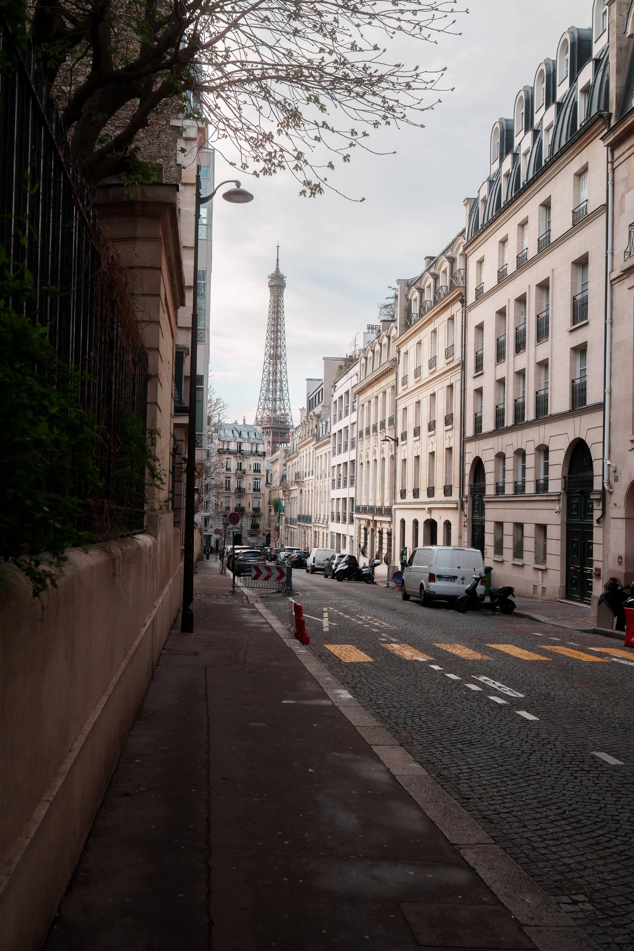 Down The Road, Paris