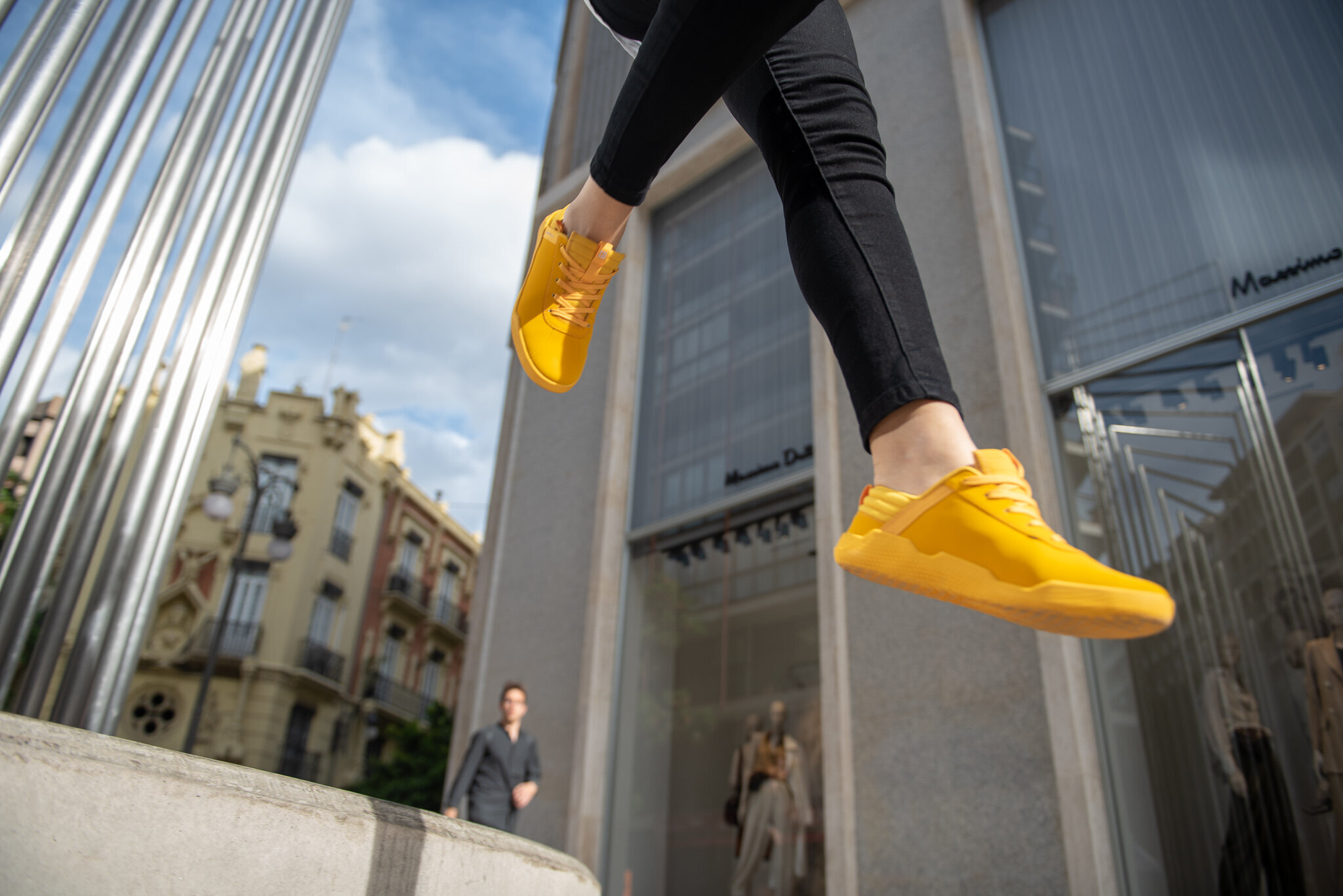 CAT Footwear Integrated Marketing Campaign – Valencia [5]