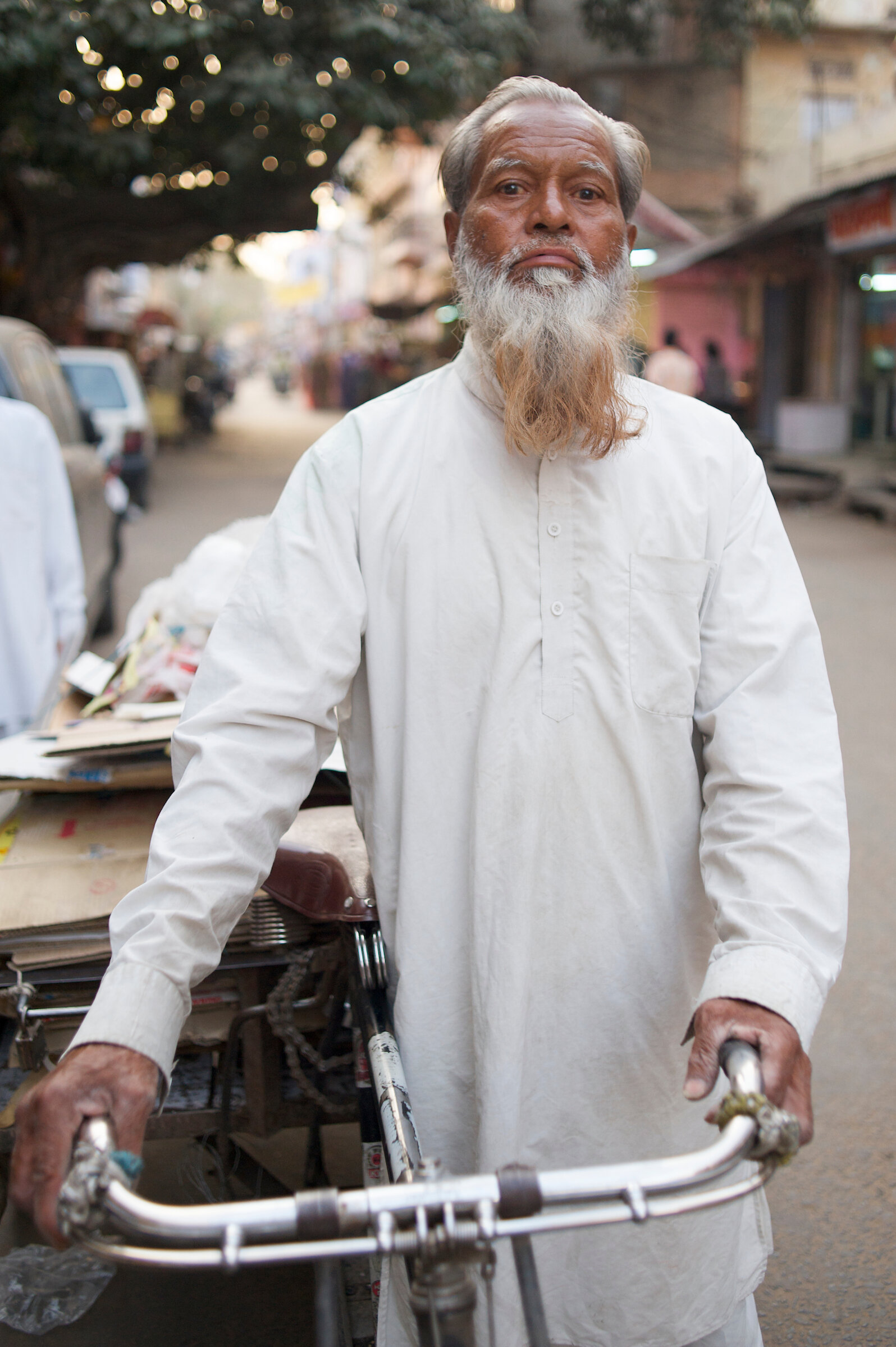  Junk hauler/garbage man - Jaipur, India 