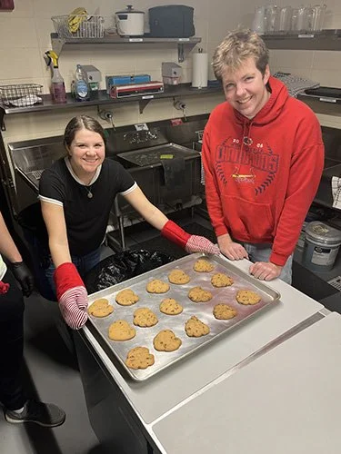 2026-02-08 - Service Trip Cookie baking - 06-web.jpg