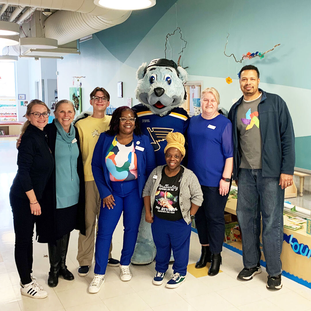 Flance recently kicked off Literacy Month with the help of a familiar face!

Louie the St. Louis Blues mascot helped distribute books from @readyreaders to each of our kiddos, posed for photos, and took some time to visit our newly dedicated library 