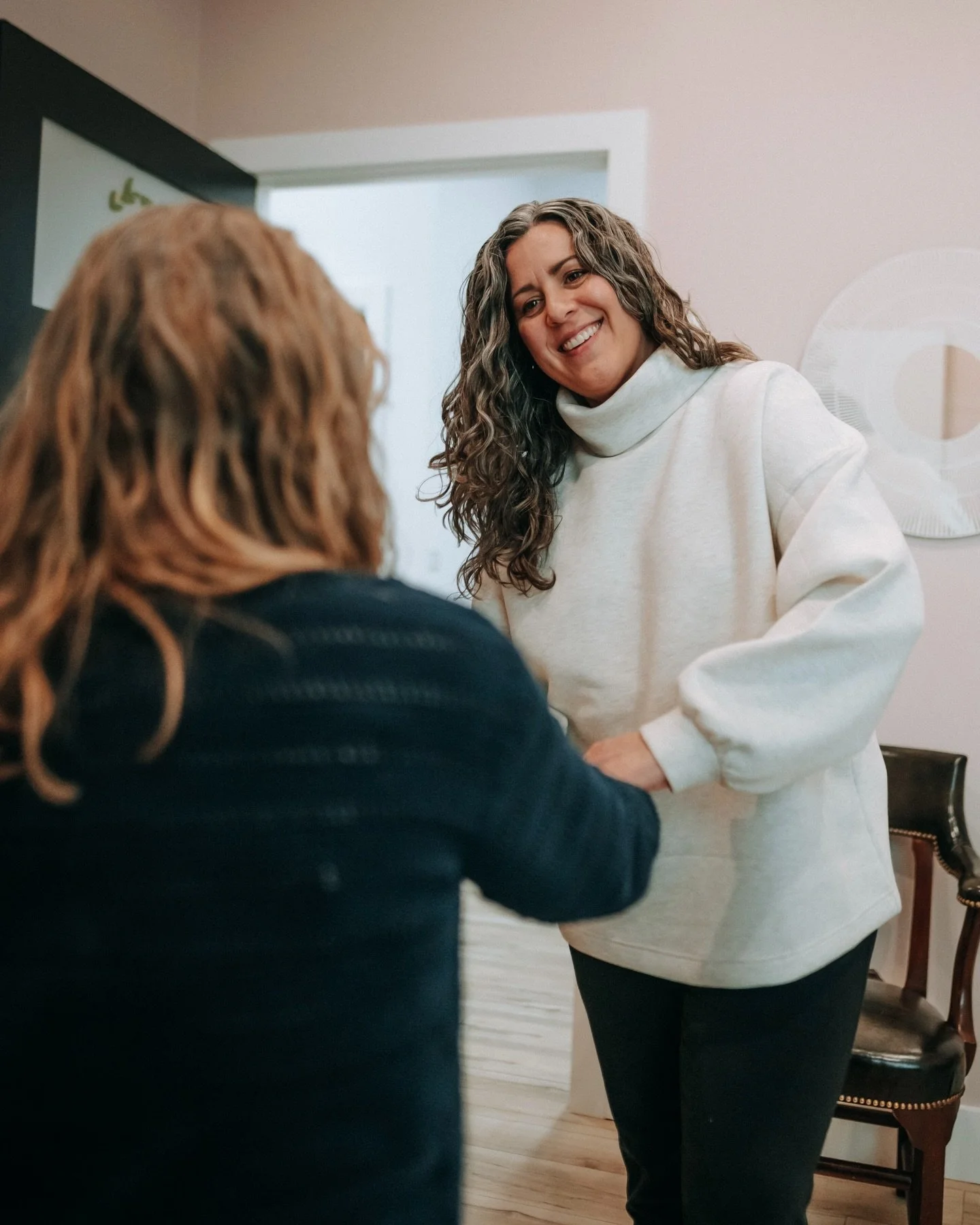 how we feel getting to help the best patients ever!! 🥹💚

#ingoodhealth #chiropractor #chiro localchiropractor