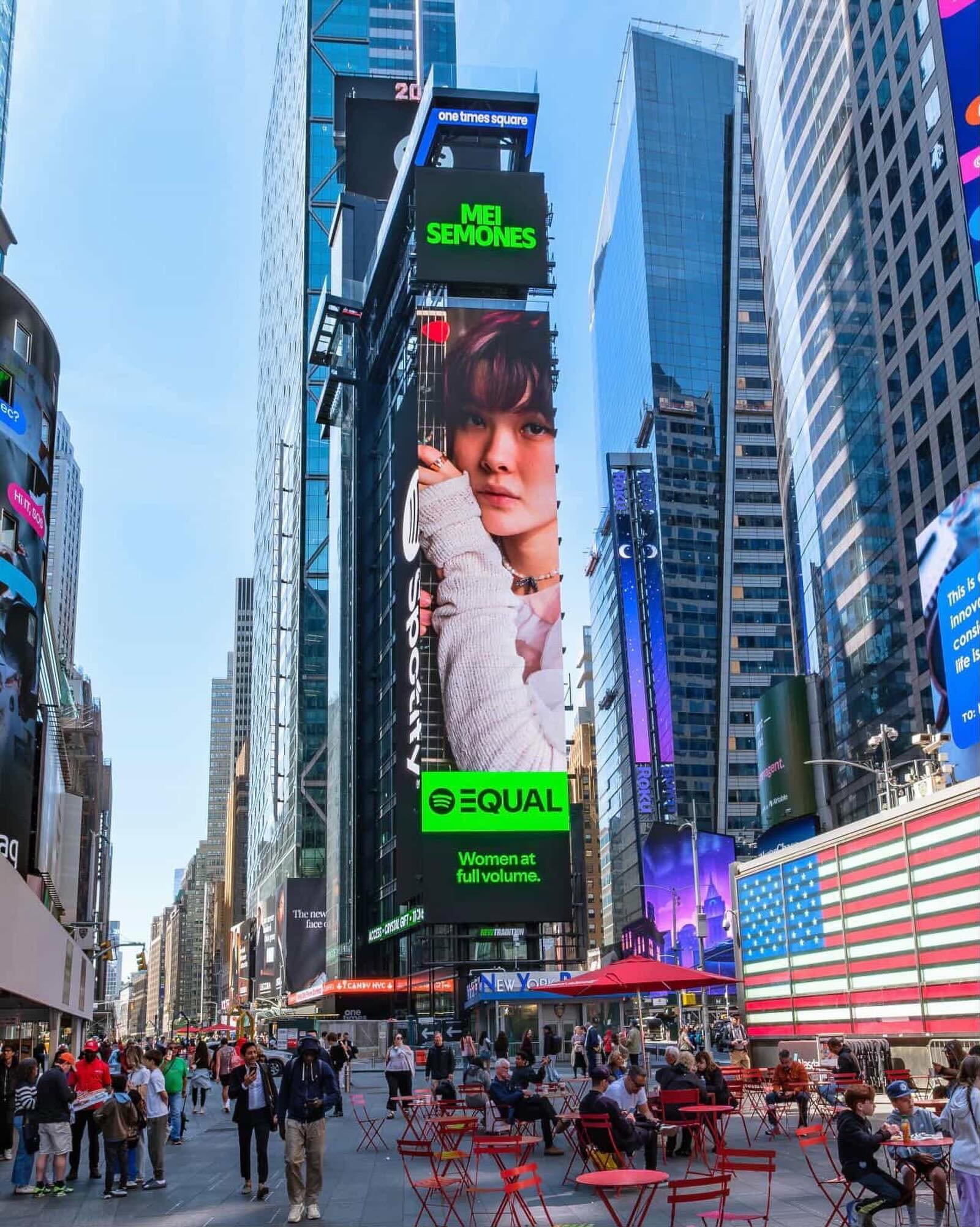 Seeing our Baby Bow necklace worn by @mei_semones in Times Square was such a surreal moment! 🥹 A dream come true for us! Thank you for always supporting Puresa, Mei <3