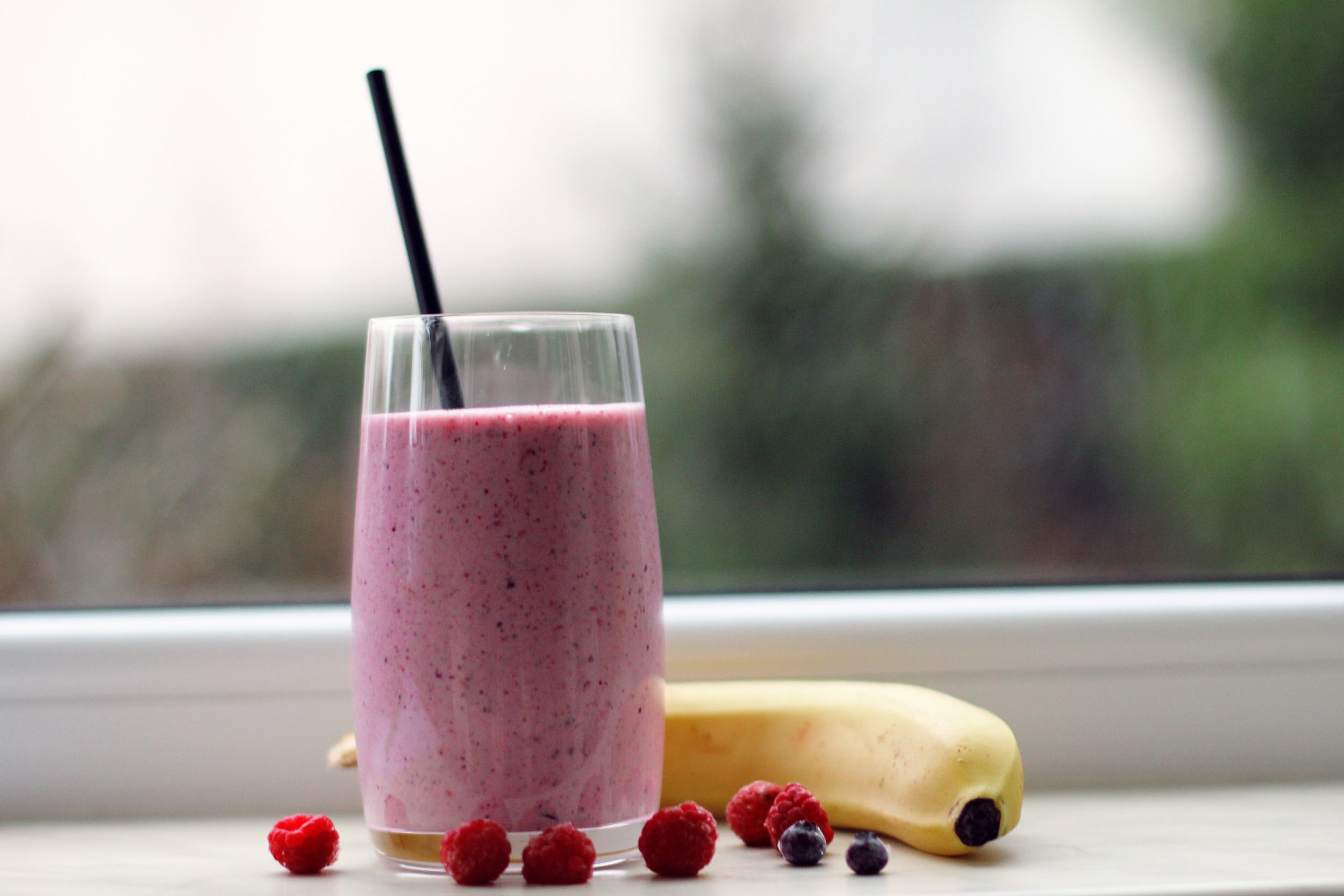 Coconut Kefir Berry Smoothie