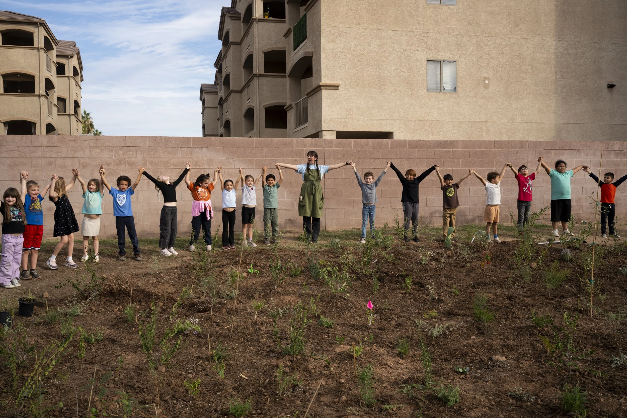 SUGi_MONTECITO-SCHOOL_PLANTING_2025_24.jpg