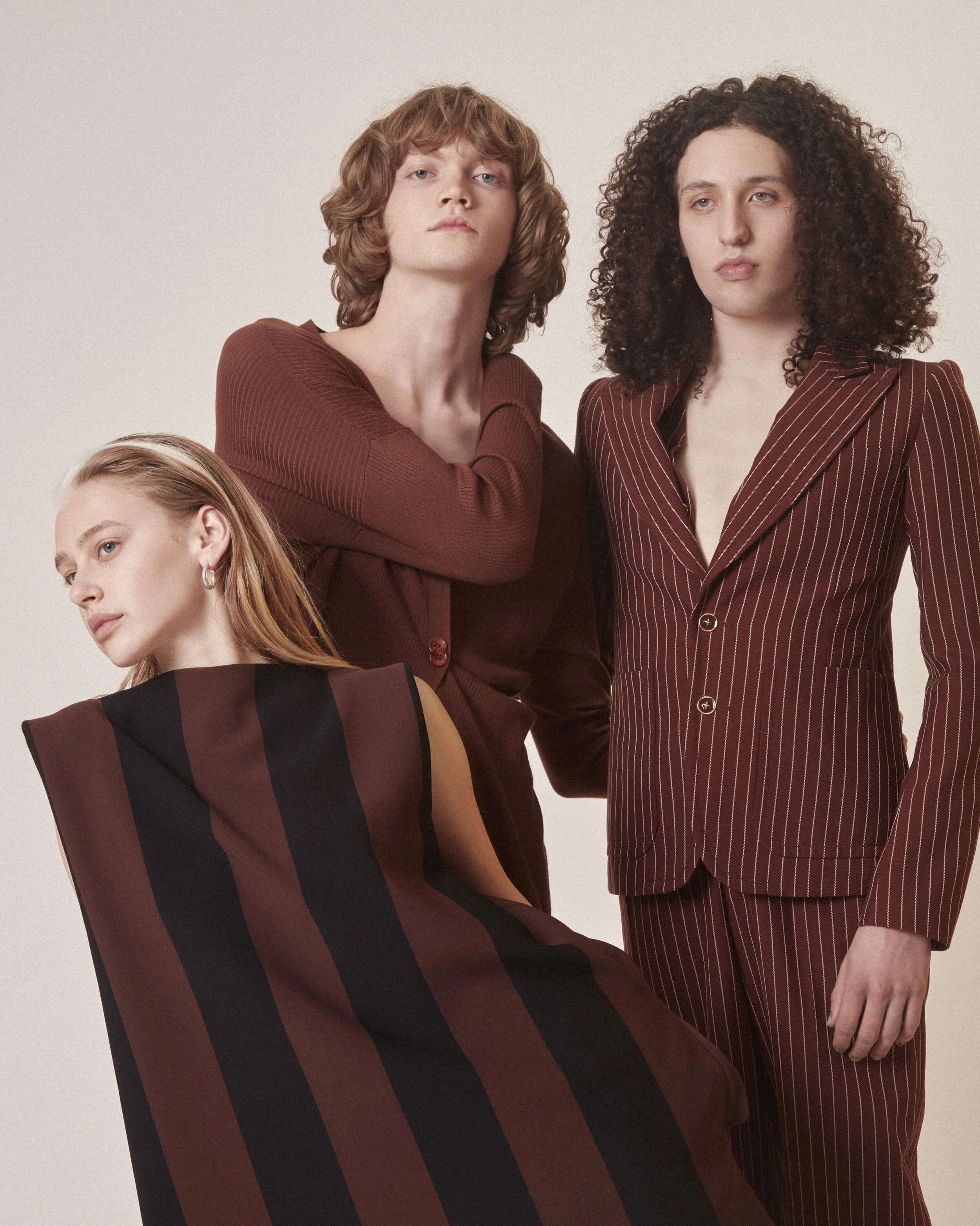 SHOT 17_GROUP OF THREE_TIA HUXLEY JULIAN_20_02_27_VOGUE.IT23881.jpg
