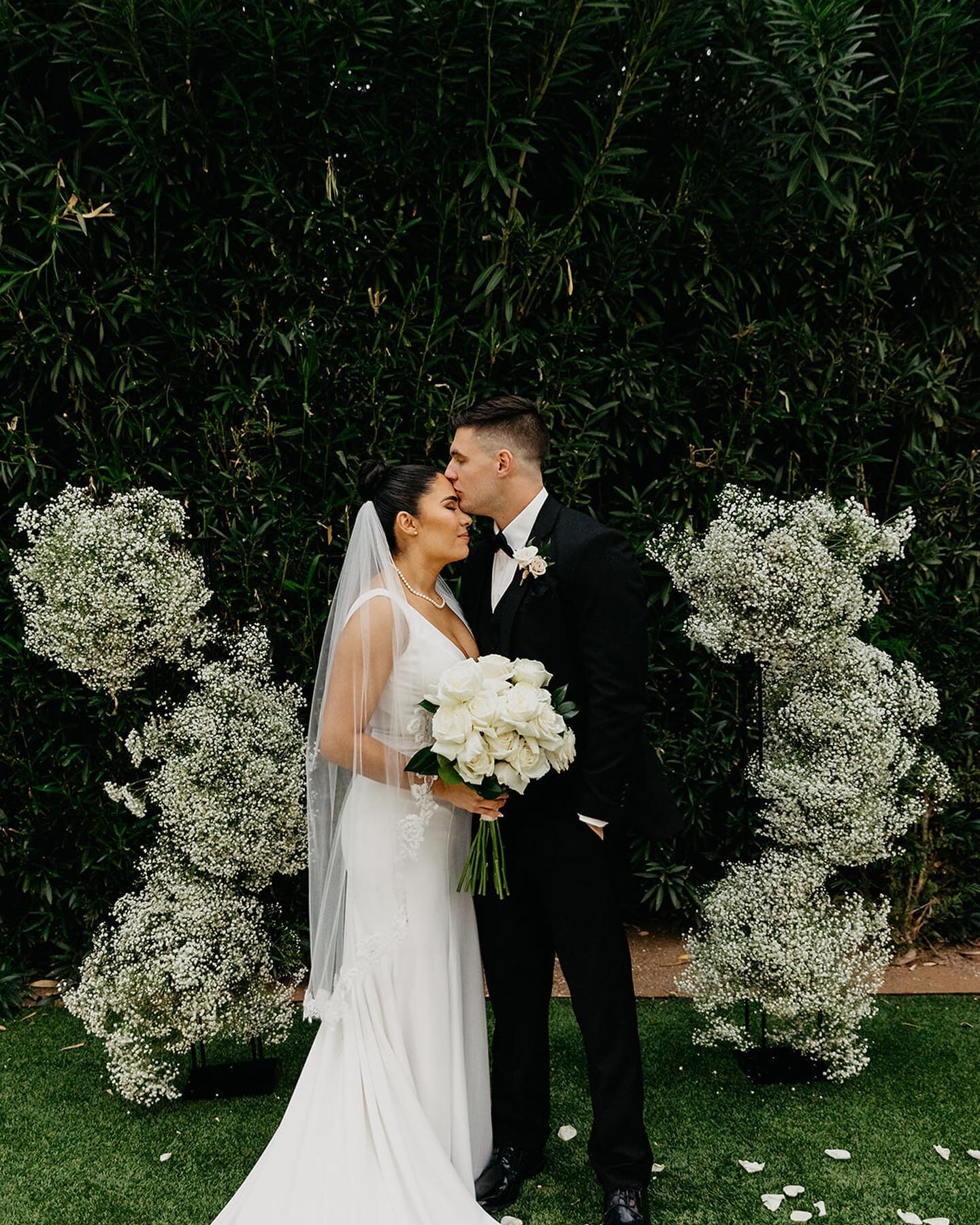 Happy New Year! 

2022 brought so many memories, can&rsquo;t wait for what 2023 is going to bring ✨

#weddingplanner #wedding #weddinginspiration #weddingday #weddingphotography #bride #eventplanner #weddingdress #weddings #love #weddingideas #weddin