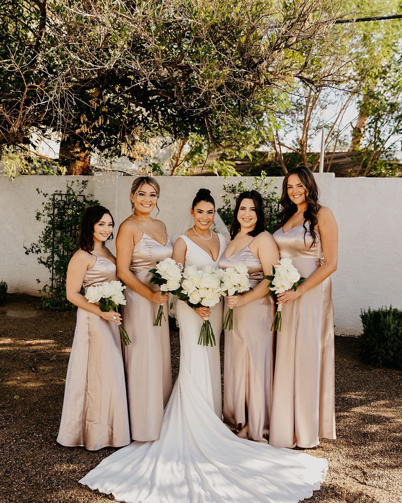 Happy international women&rsquo;s day!! 

💓daily reminder for all of the ladies: you are beautiful, strong and an absolute boss

#weddingplanner #wedding #weddinginspiration #weddingday #weddingphotography #bride #eventplanner #weddingdress #wedding