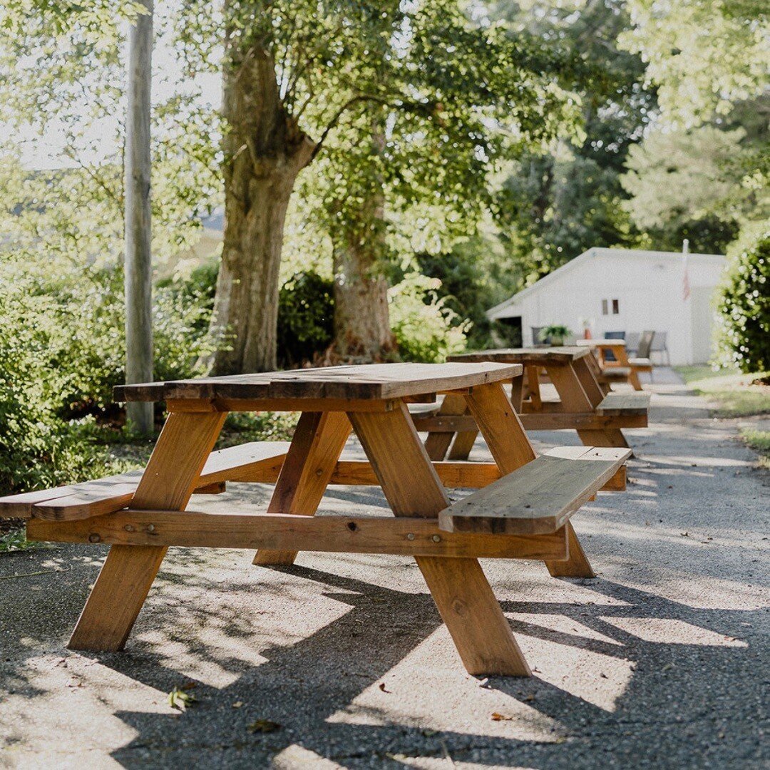 We ~LOVE~ outdoor seating!

The perfect place to sit and enjoy a cup of coffee and a bagel in the morning!☀️

📸@francescajoiephotography 

#Coffee #CoffeeLover #AstraeaCoffee #virginiabeach #libertyjusticeandcoffeeforall #local #localbusiness #local