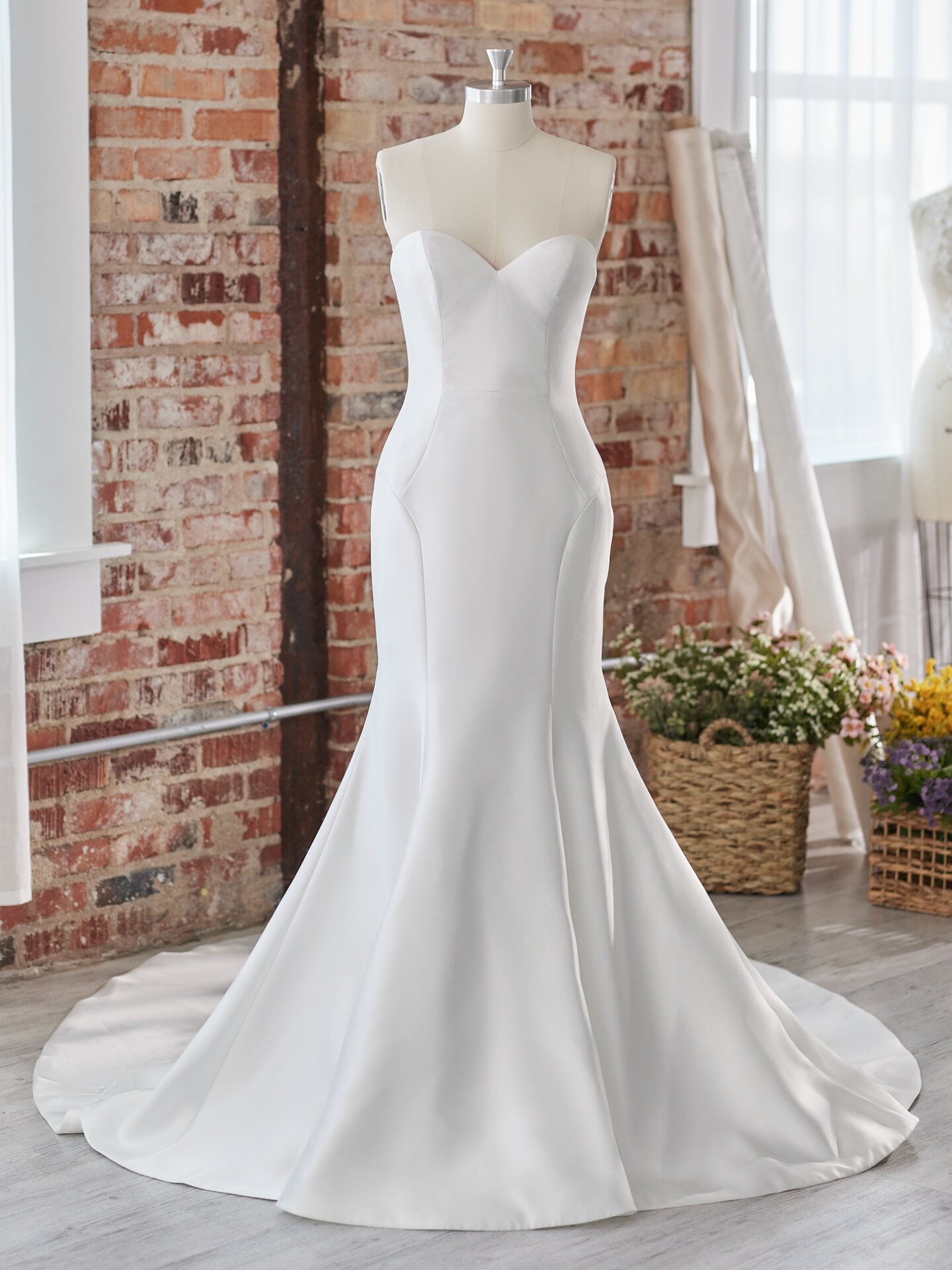 Pippa Lynette 22RC527B01 Front.jpg