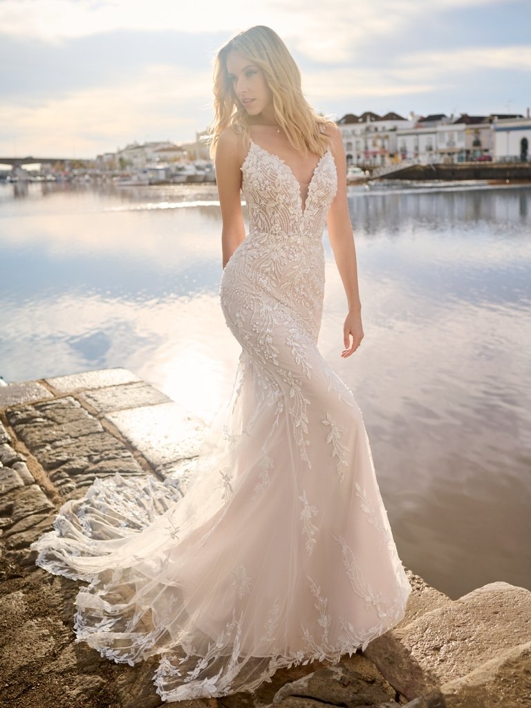 Sottero-and-Midgley-Jonah-Lane-Fit-and-Flare-Wedding-Dress-23SS635B01-PROMO1-BLS.jpeg