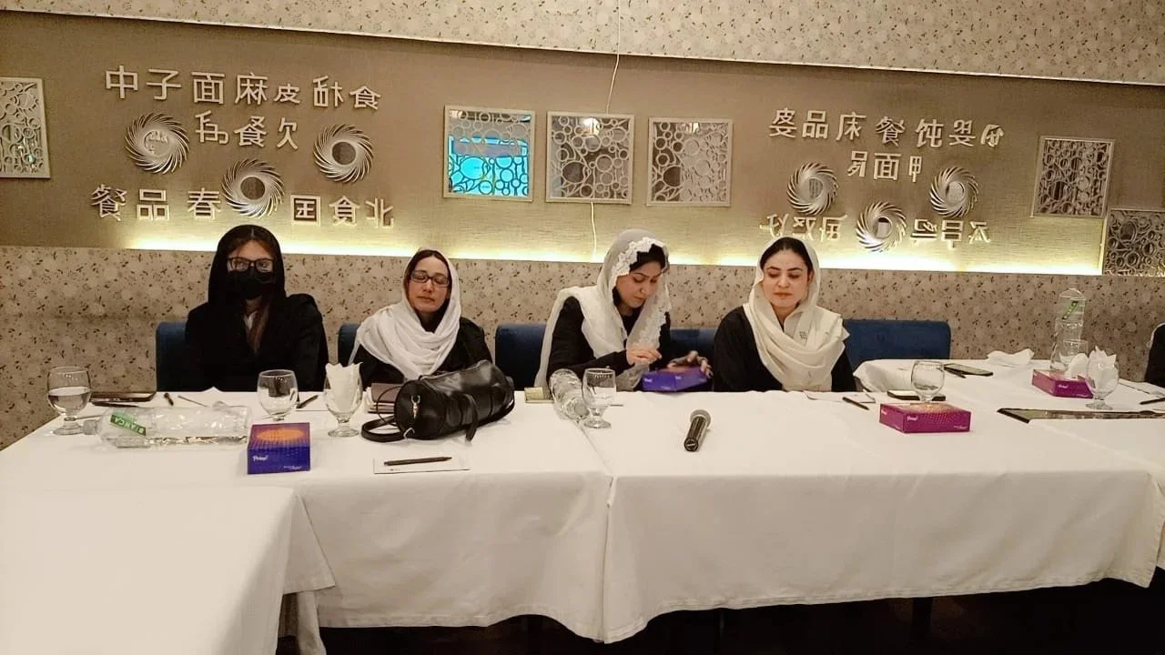 lawyers+single+row.jpg