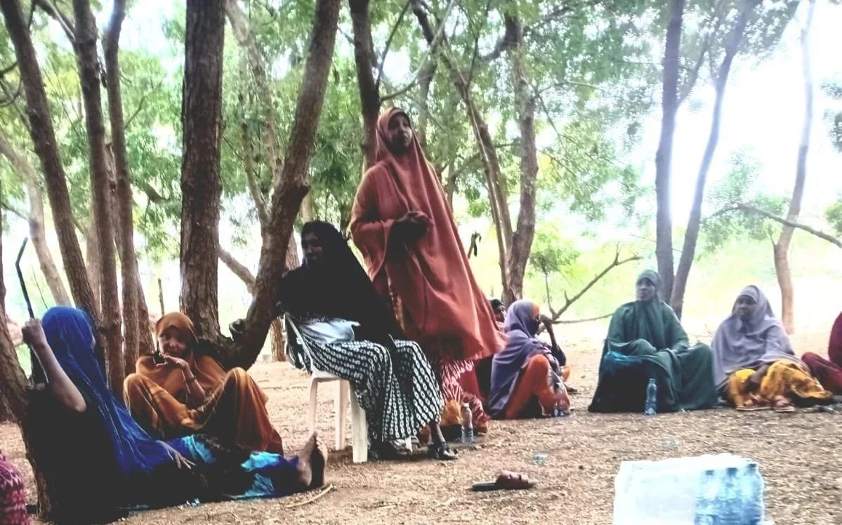 SAKA+KALSON+WOMEN+SELF-HELP+GROUP+at+the+meeting.jpg