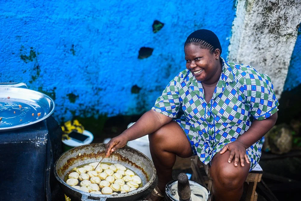 🥈 2nd Place — Peace Ojochenemi Simon 
Captured Mma Soibifar frying akara at her roadside stove — a portrait of pride, resilience, and daily entrepreneurship.