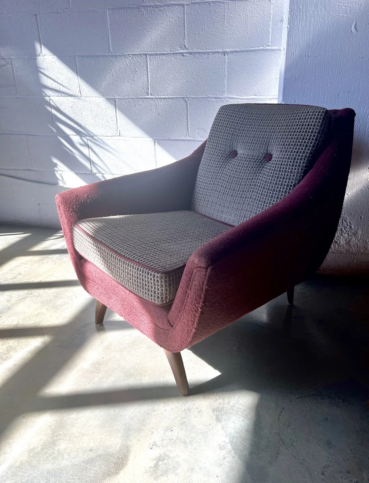 couch-set-07-chair-front.jpg