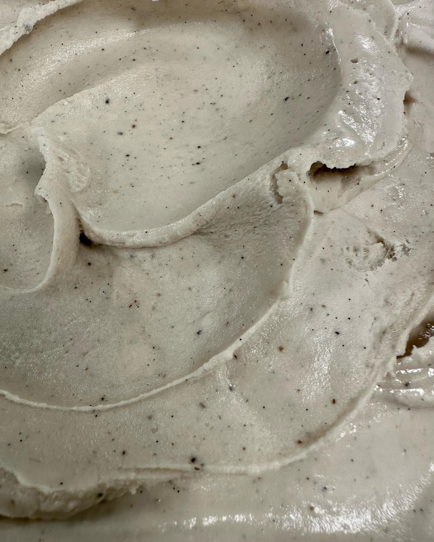 Vanilla Bean 🍨
It&rsquo;s creamy, rich, tastes like vanilla and plays nice with all the other flavors. 
I took my sorbet base, added house made cashew cream and threw in a bunch of vanilla. 
Vanilla Bean will make its debut at the Easter On Parade t