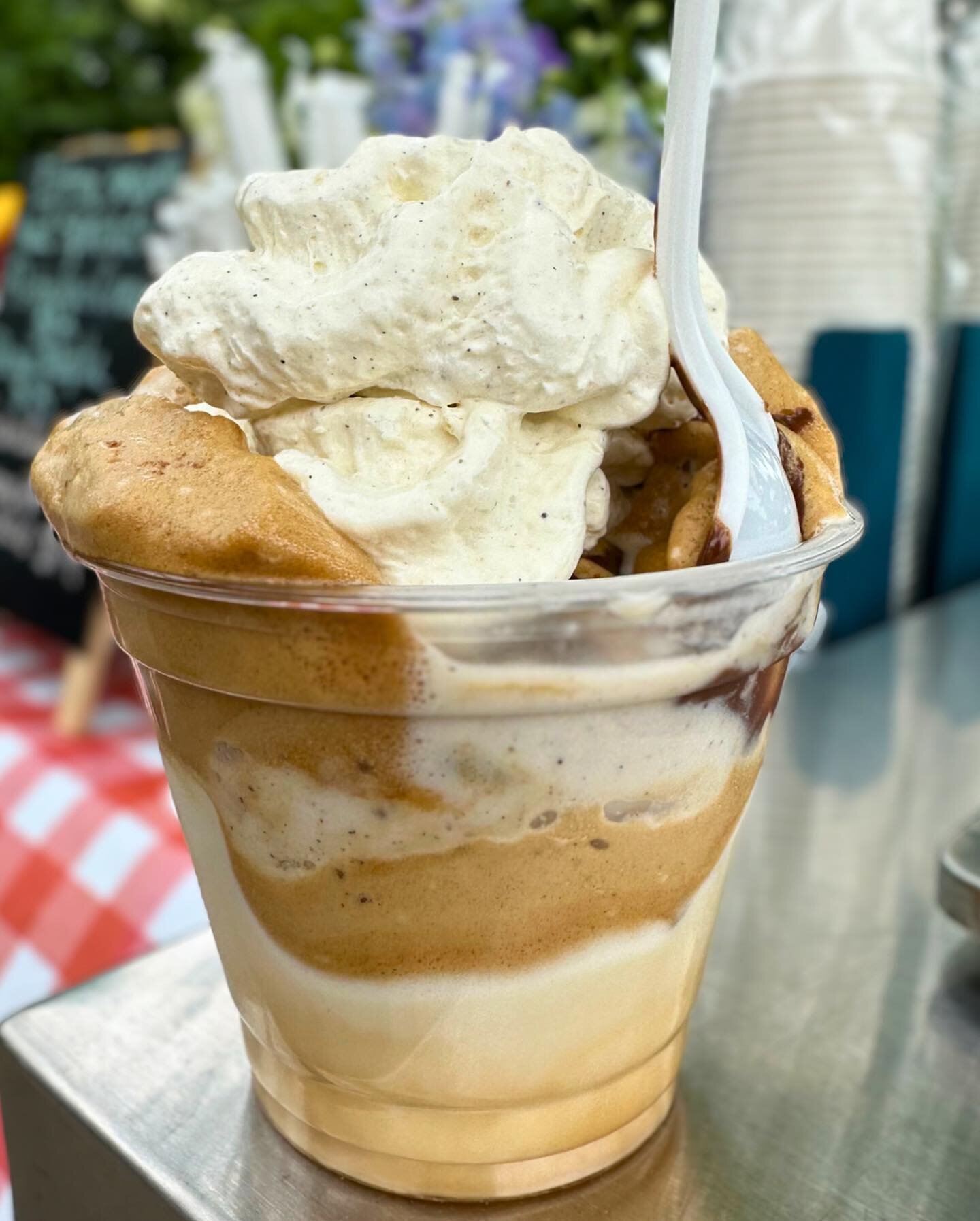 We&rsquo;re making the most of Saturday since it&rsquo;s supposed to rain all day Sunday.
Scroll 👉for Schedule and Menu.