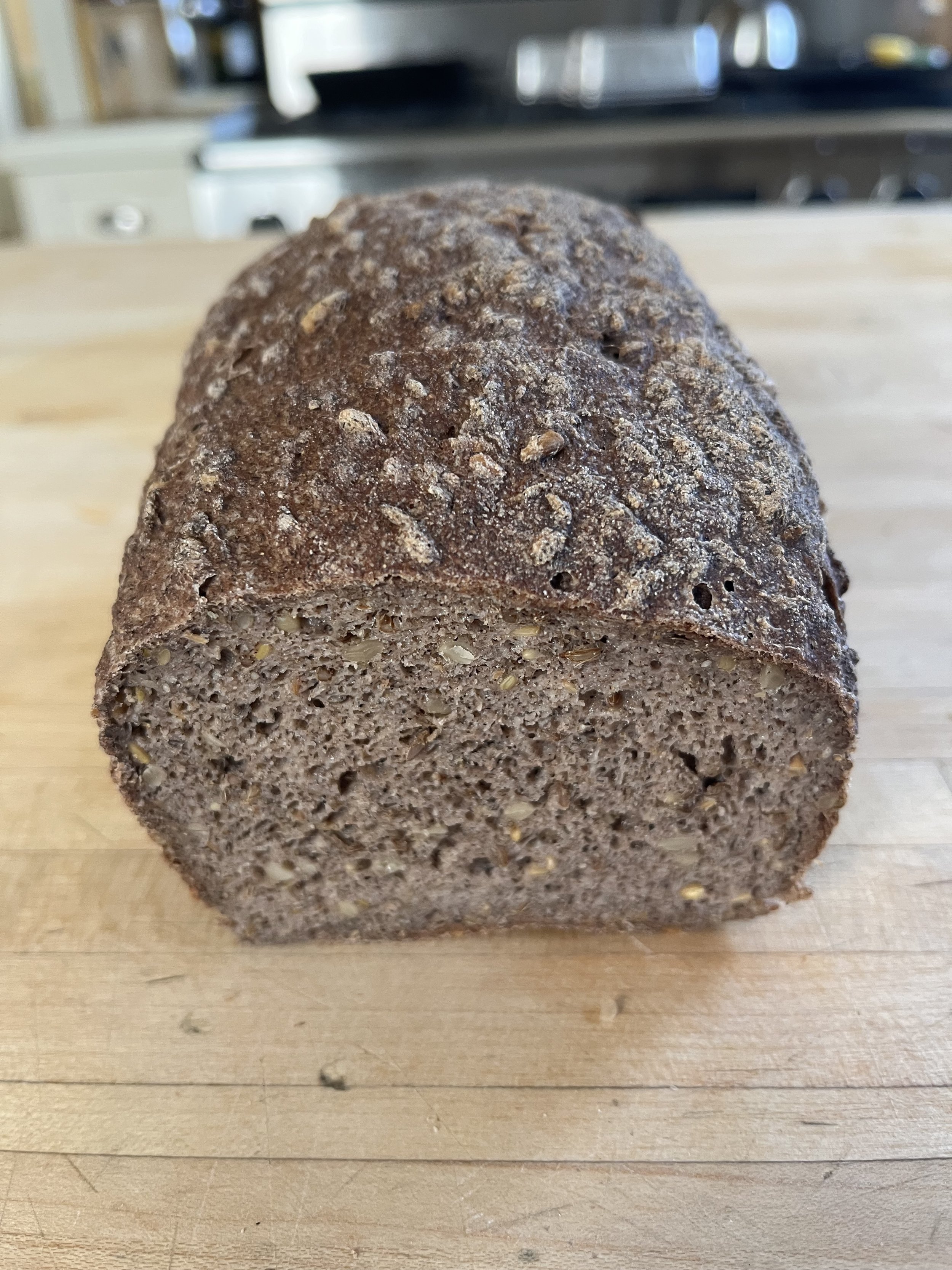 Rice- free whole grain seeded loaf
