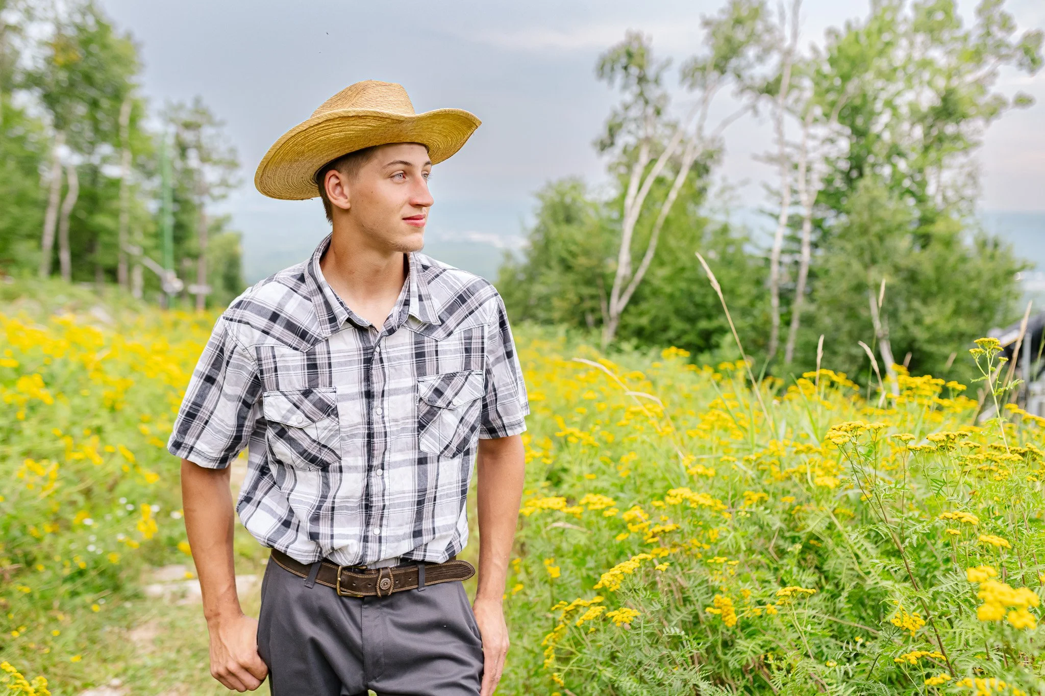 ashton_tisler_senior_session_sm_photopoulos_family_photography_llc_aug_15_2025-5.jpg