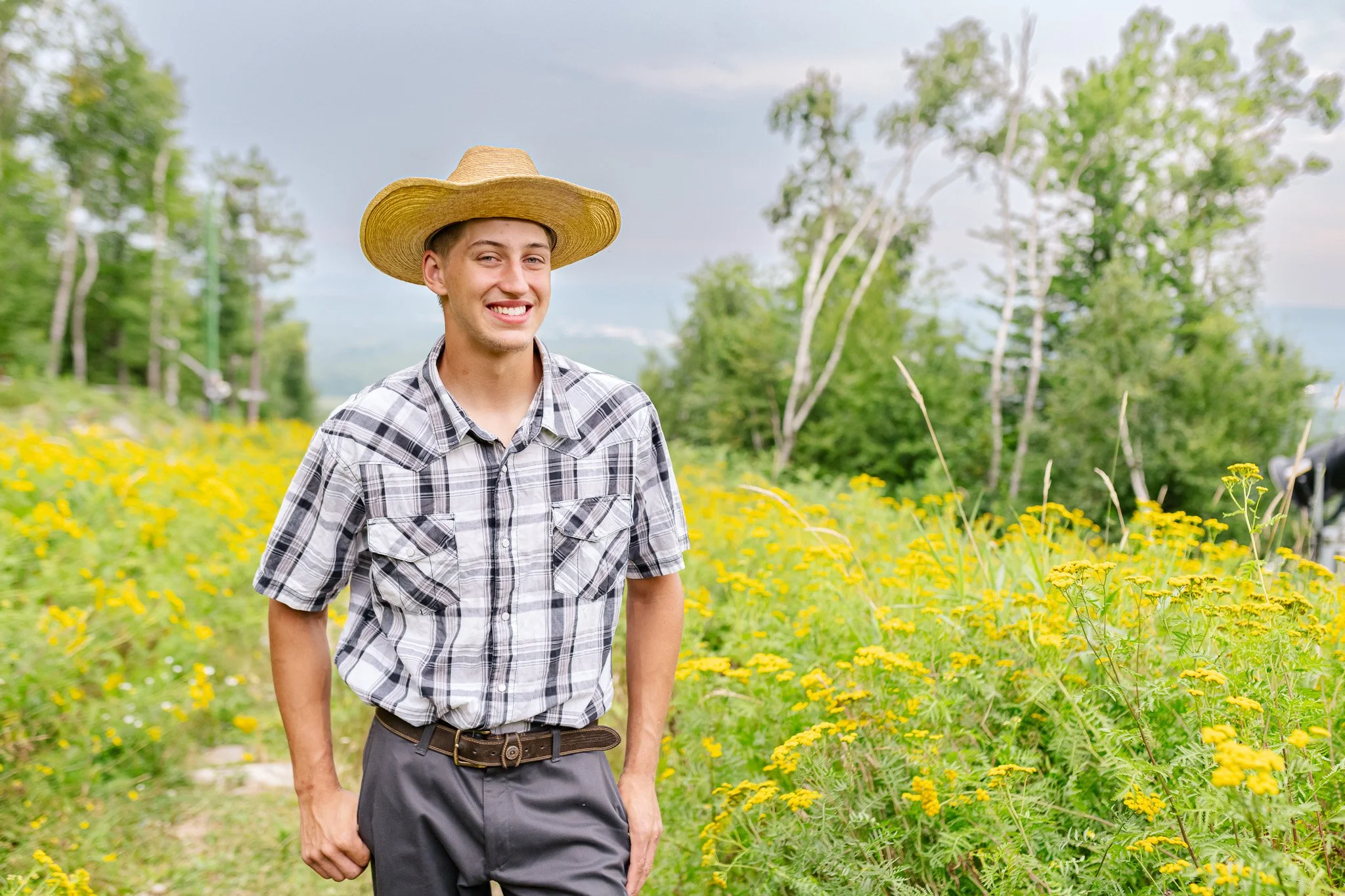 ashton_tisler_senior_session_sm_photopoulos_family_photography_llc_aug_15_2025-6.jpg
