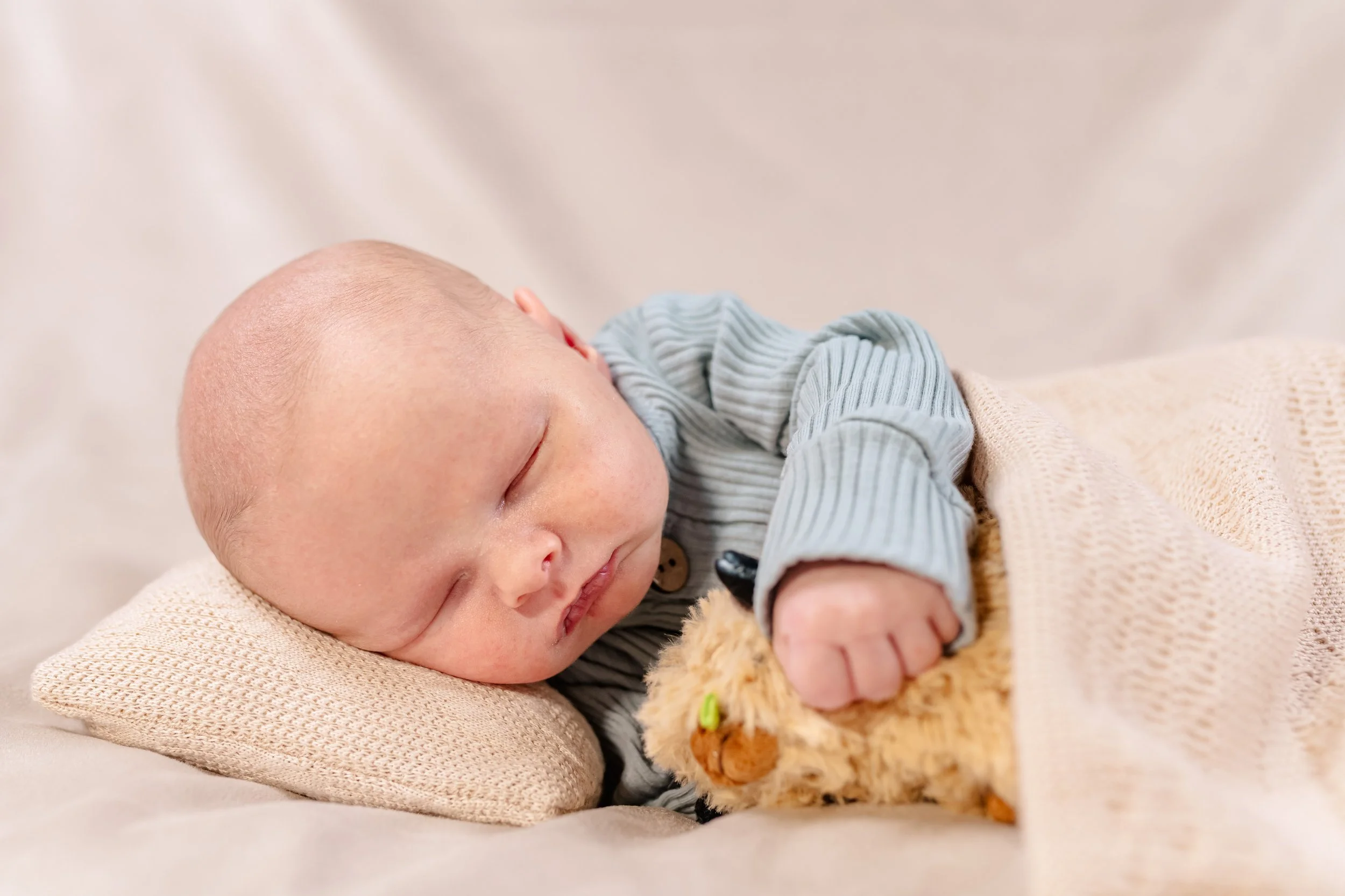 walter_ponto_newborn_session_sneak_peek_photopoulos_family_photography_aug_29_2025-1.jpg