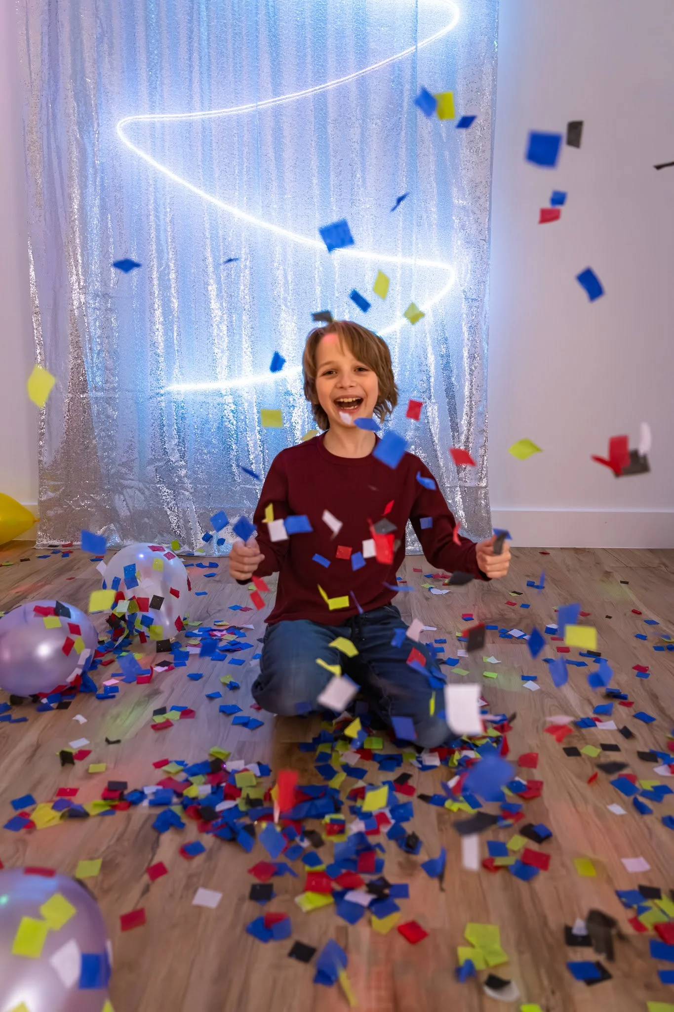 new_years_confetti_celebration_photopoulos_family_photography_jan_01_2026-13.jpg