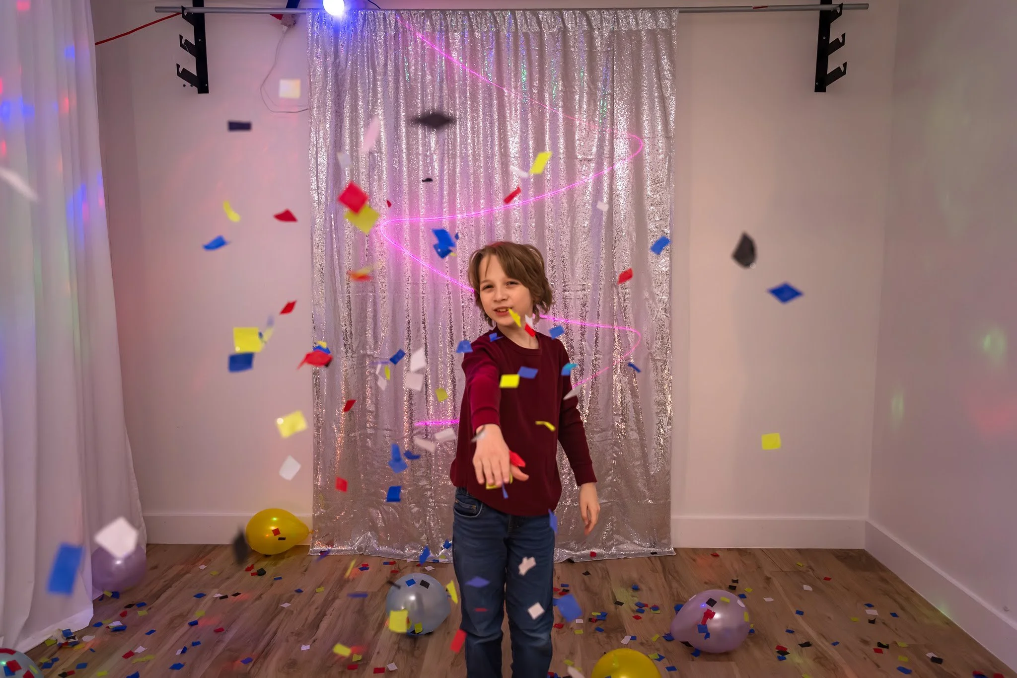 new_years_confetti_celebration_photopoulos_family_photography_jan_01_2026-19.jpg