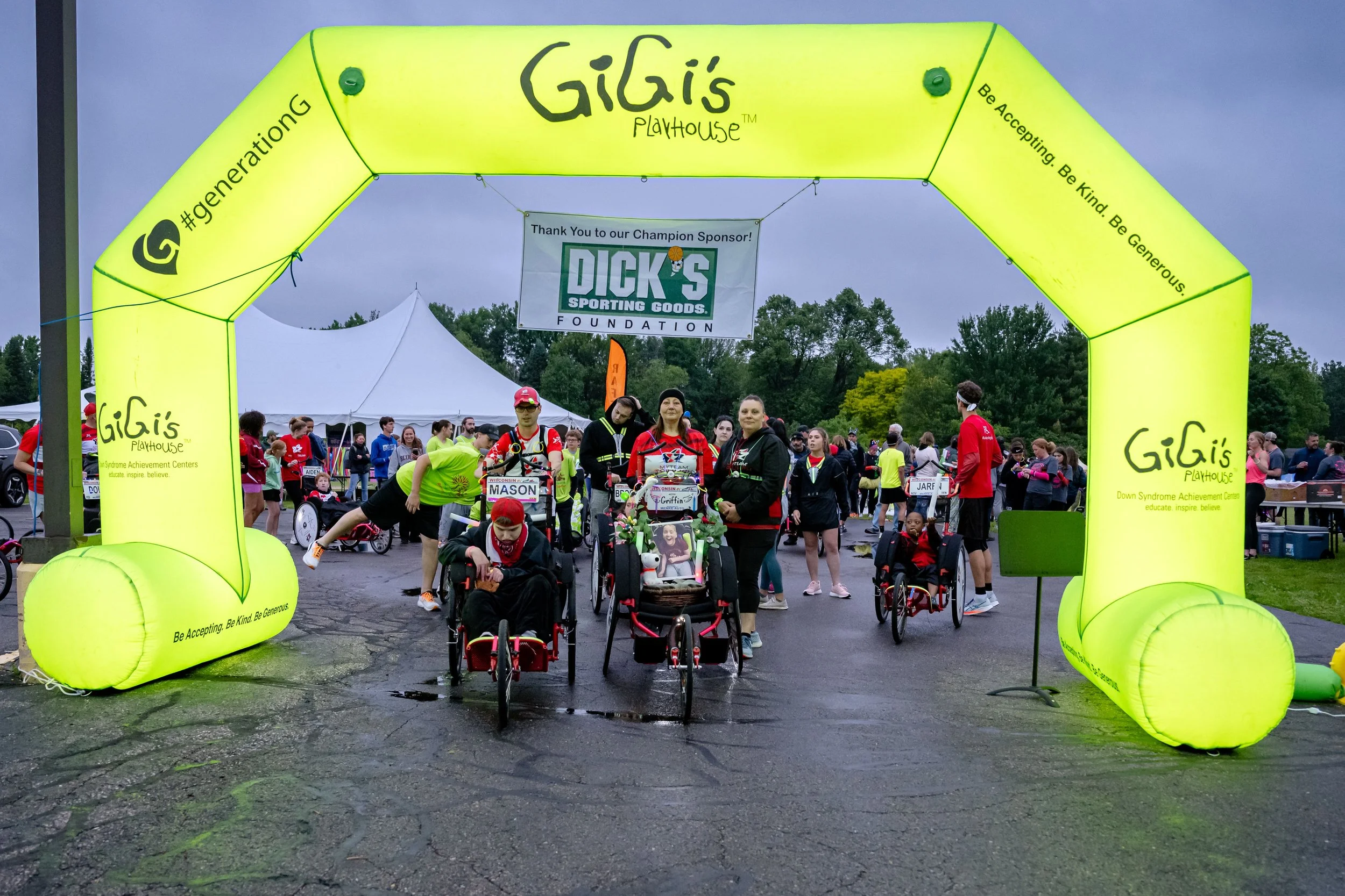 gigis_playhouse_wausau_5k_photopoulos_family_photography_june_14_2025-355.jpg