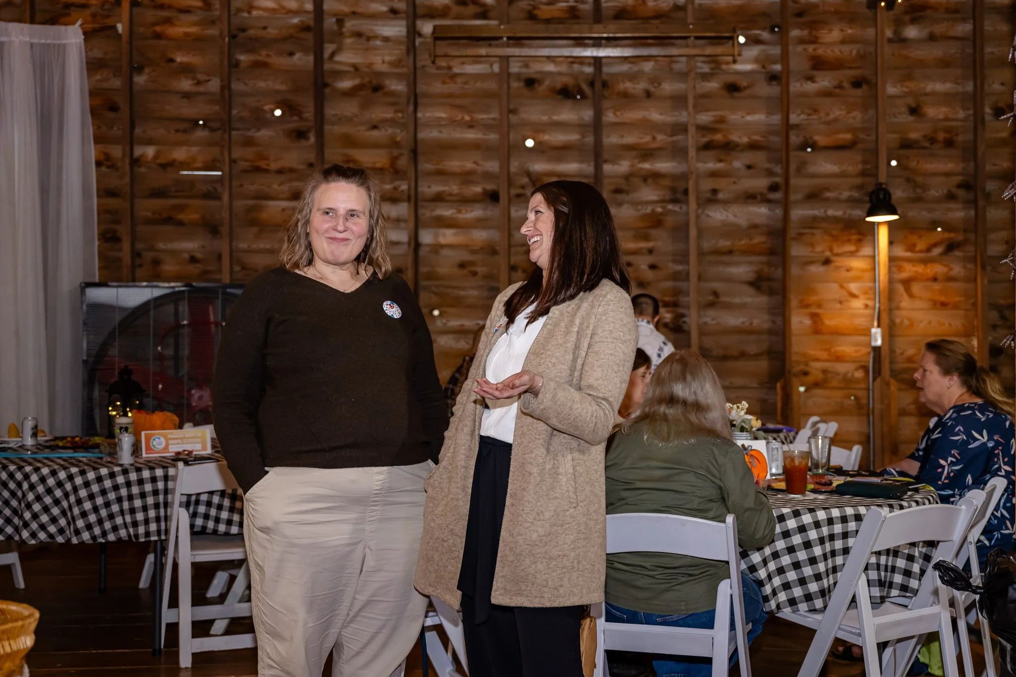 gigi's_playhouse_wausau_wi_harvest_picnic_photopoulos_family_photography_sept_11_2025-23.jpg