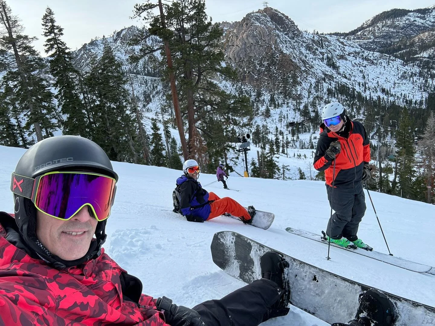 First turns of the season Dec 14th! 
🎉🤩❄️🏂 #snow #tahoe #palisadestahoe #distrikt #snowboarding #2023