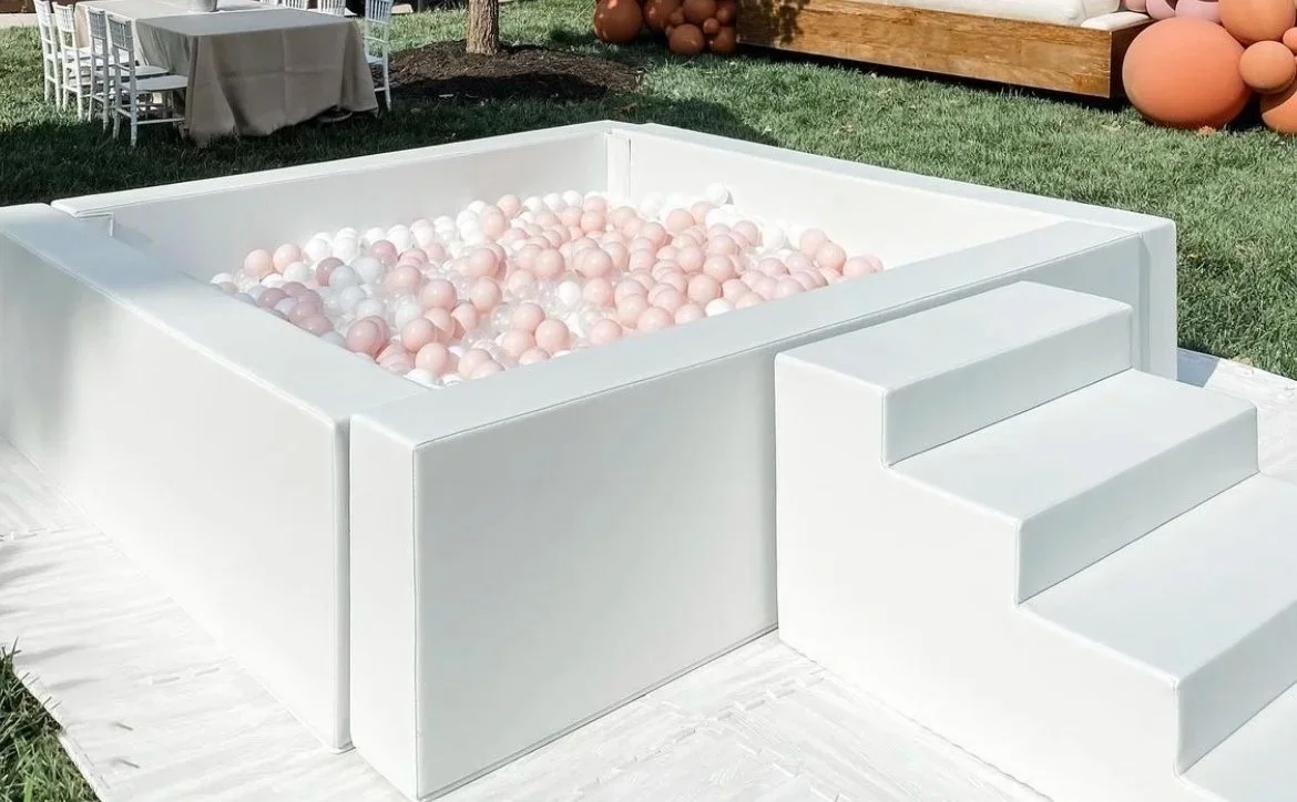 Small Ball Pit