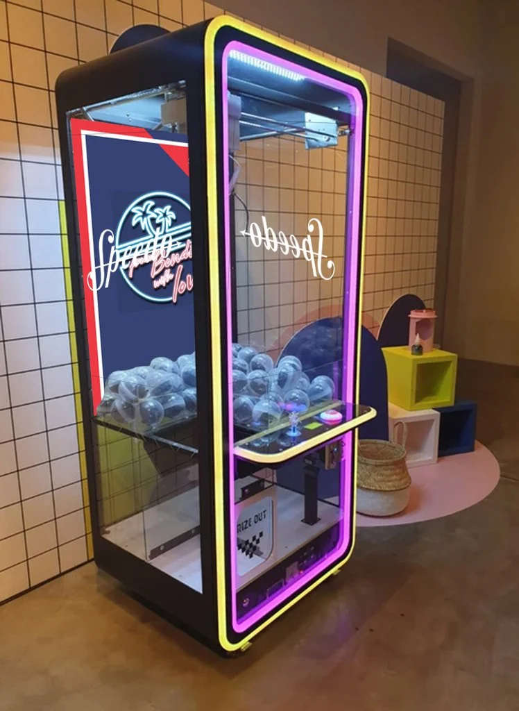 SPEEDO HERITAGE - CLAW MACHINE - Sides.jpg