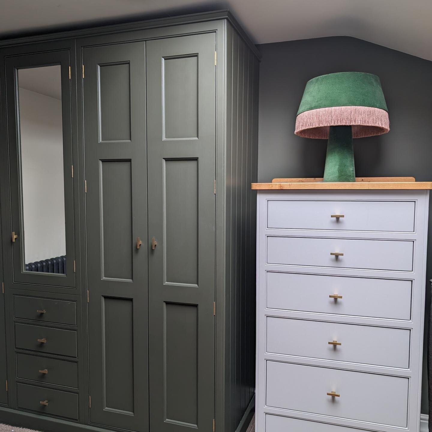 Bedroom Furniture 🌷

@joliehandles 

#michaeljamesfurnitureltd #bespoke #bedroom #furniture #lancashire #clitheroe