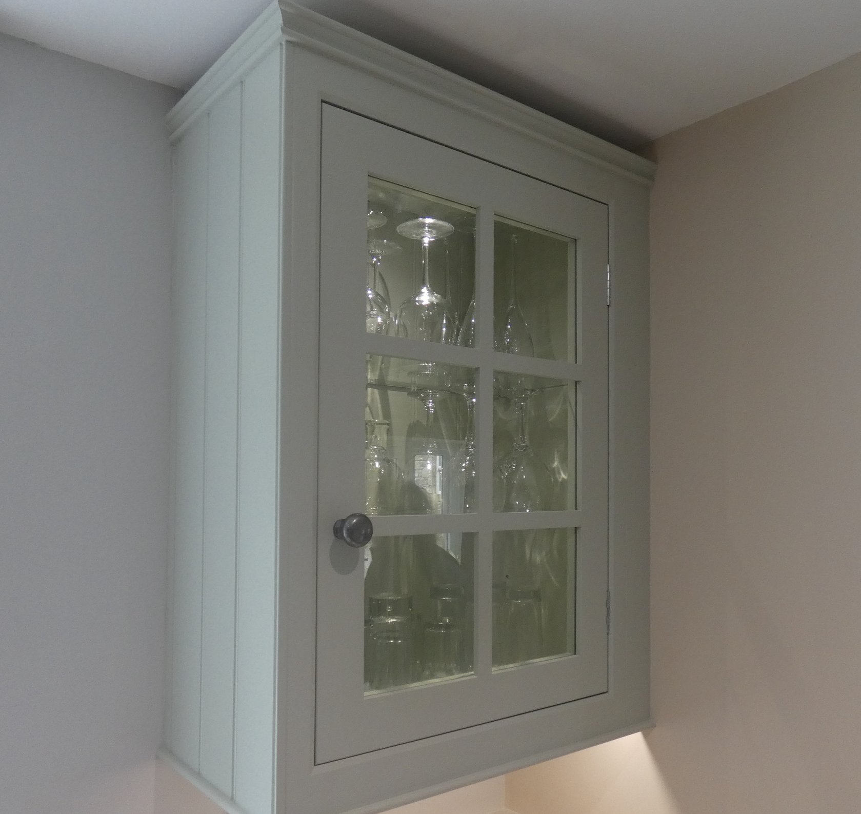Clear Glass Panels (wall unit - used for glasses)