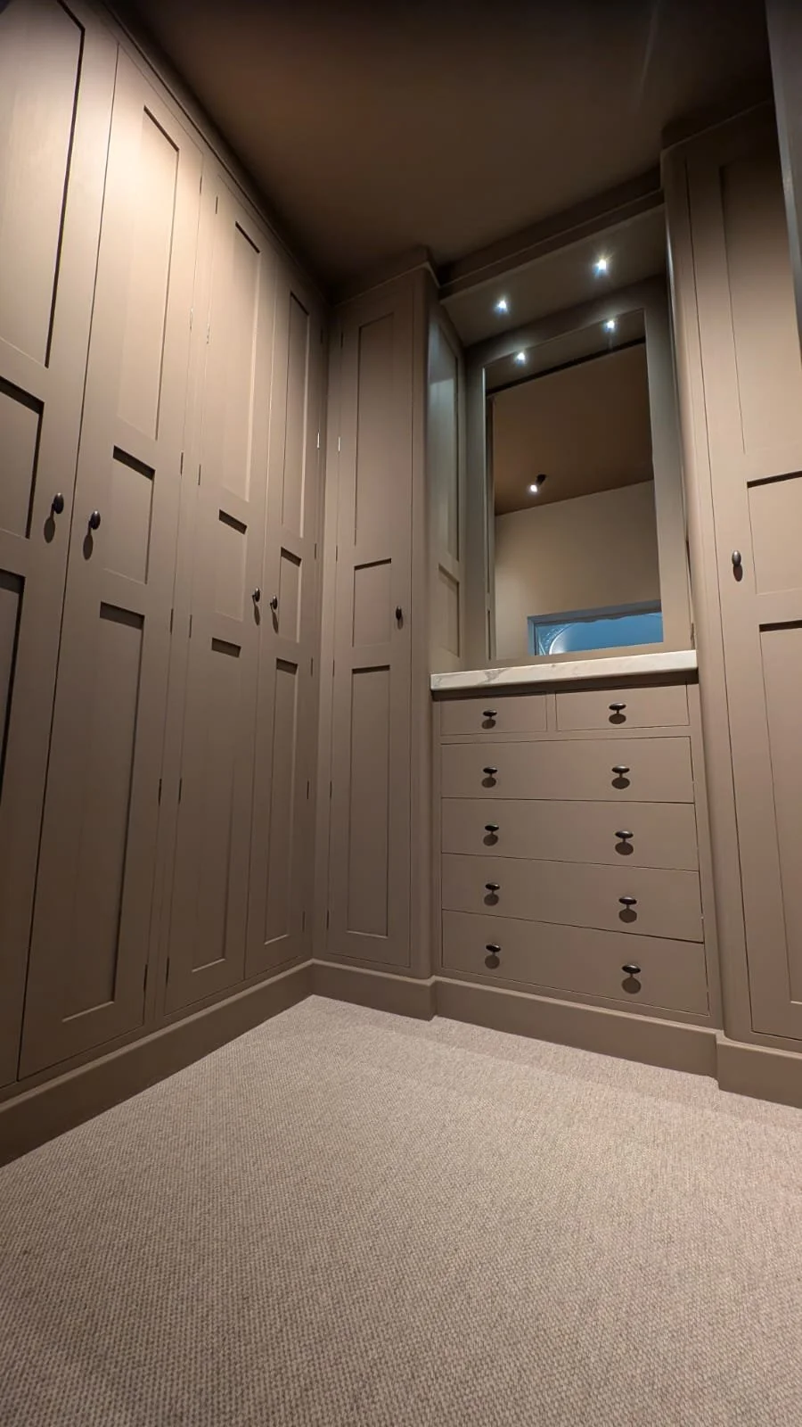 Teds Dressing Room (17).jpg