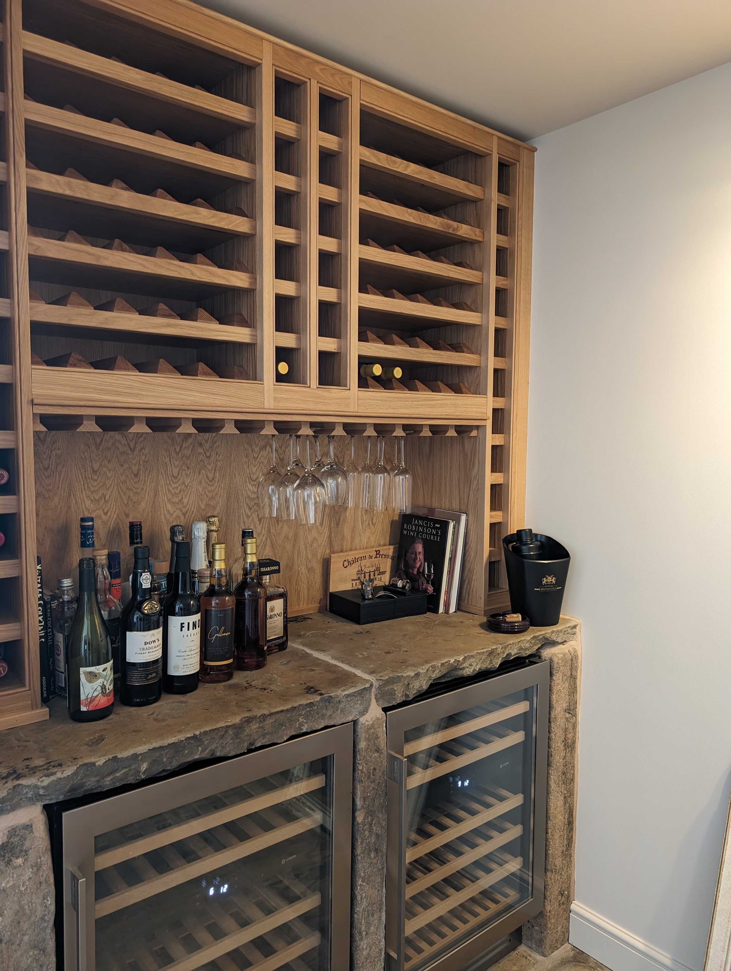 Bar 22