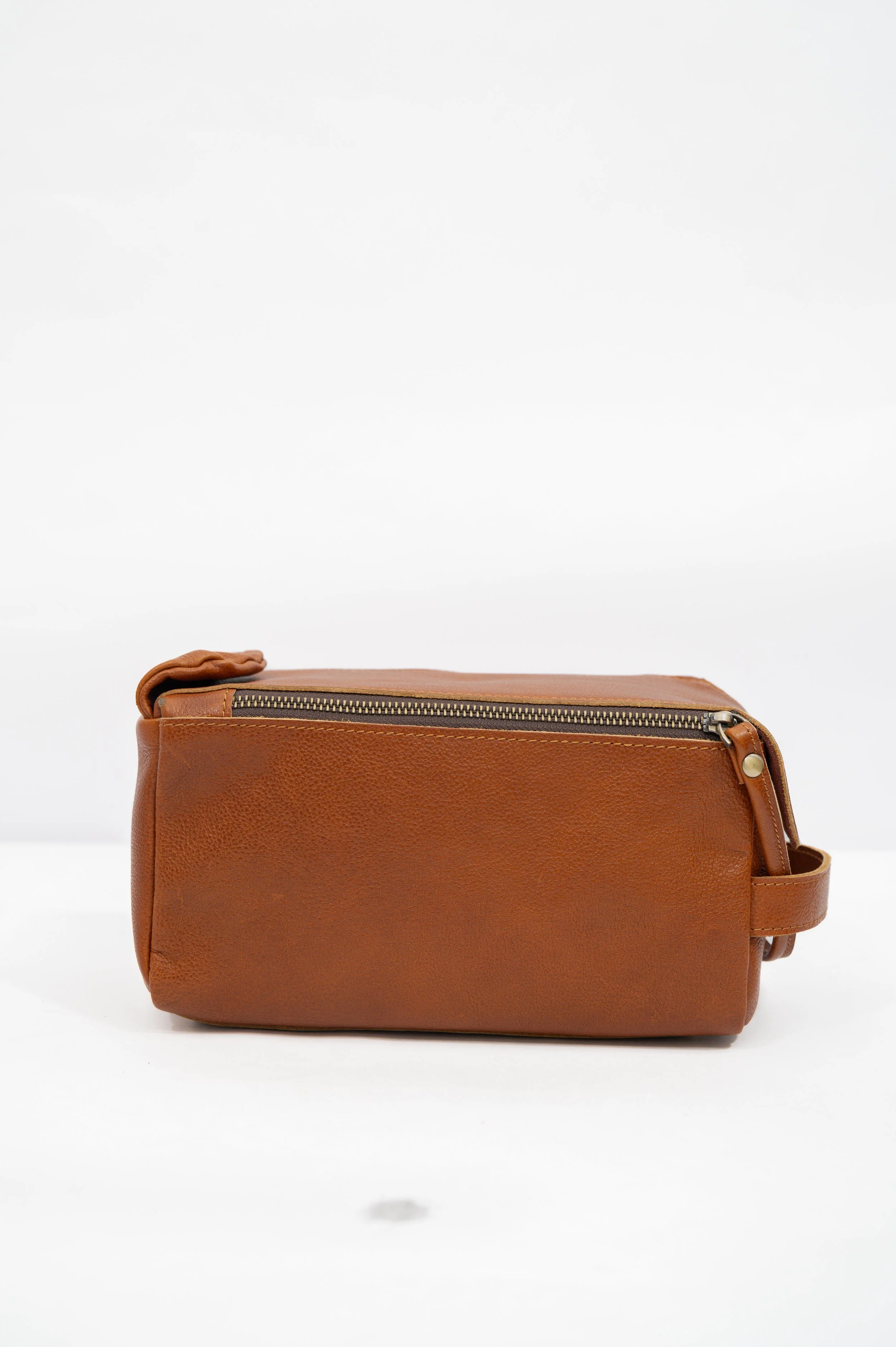 Toiletry Bag 2 Chestnut (Back).JPG